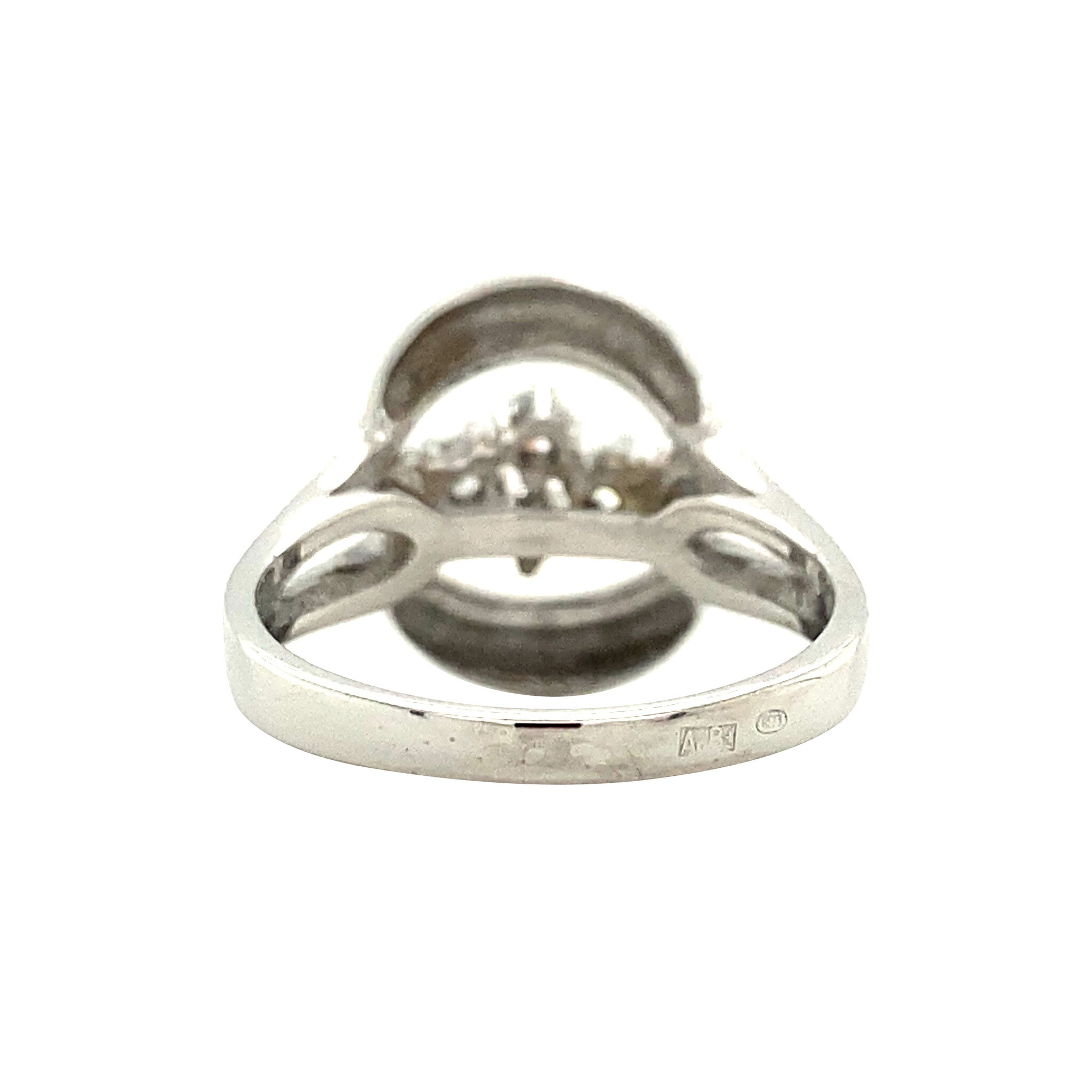 White gold ring with diamond 14 karat