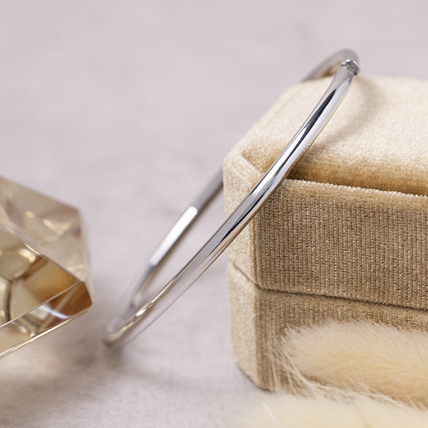 White gold smooth bangle 14 karat