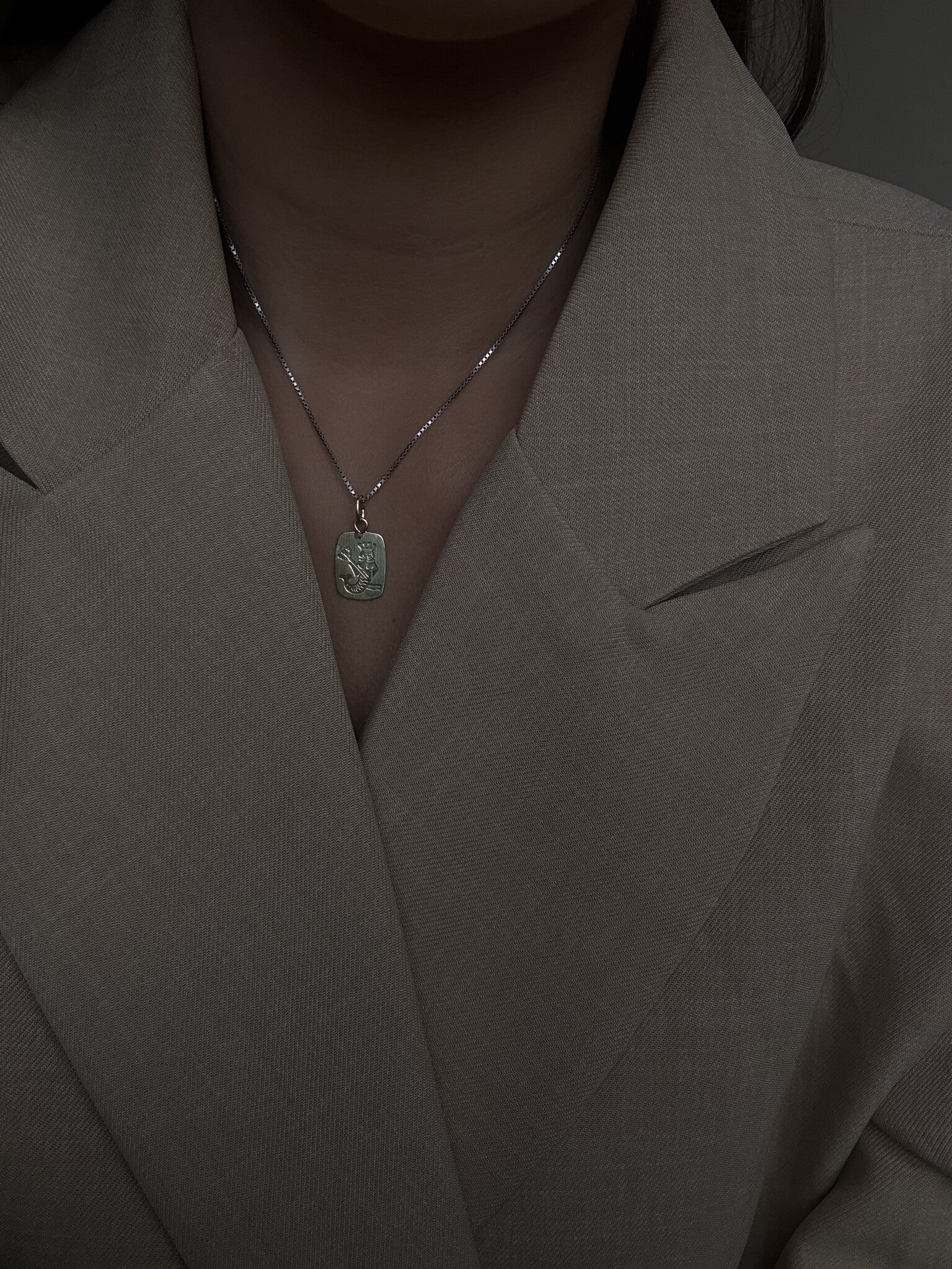 Gold Aquarius pendant 14 karat