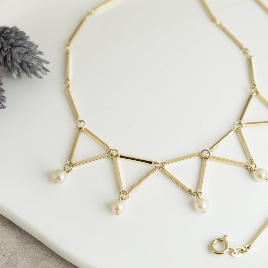 Gold choker with pearls 14 karat