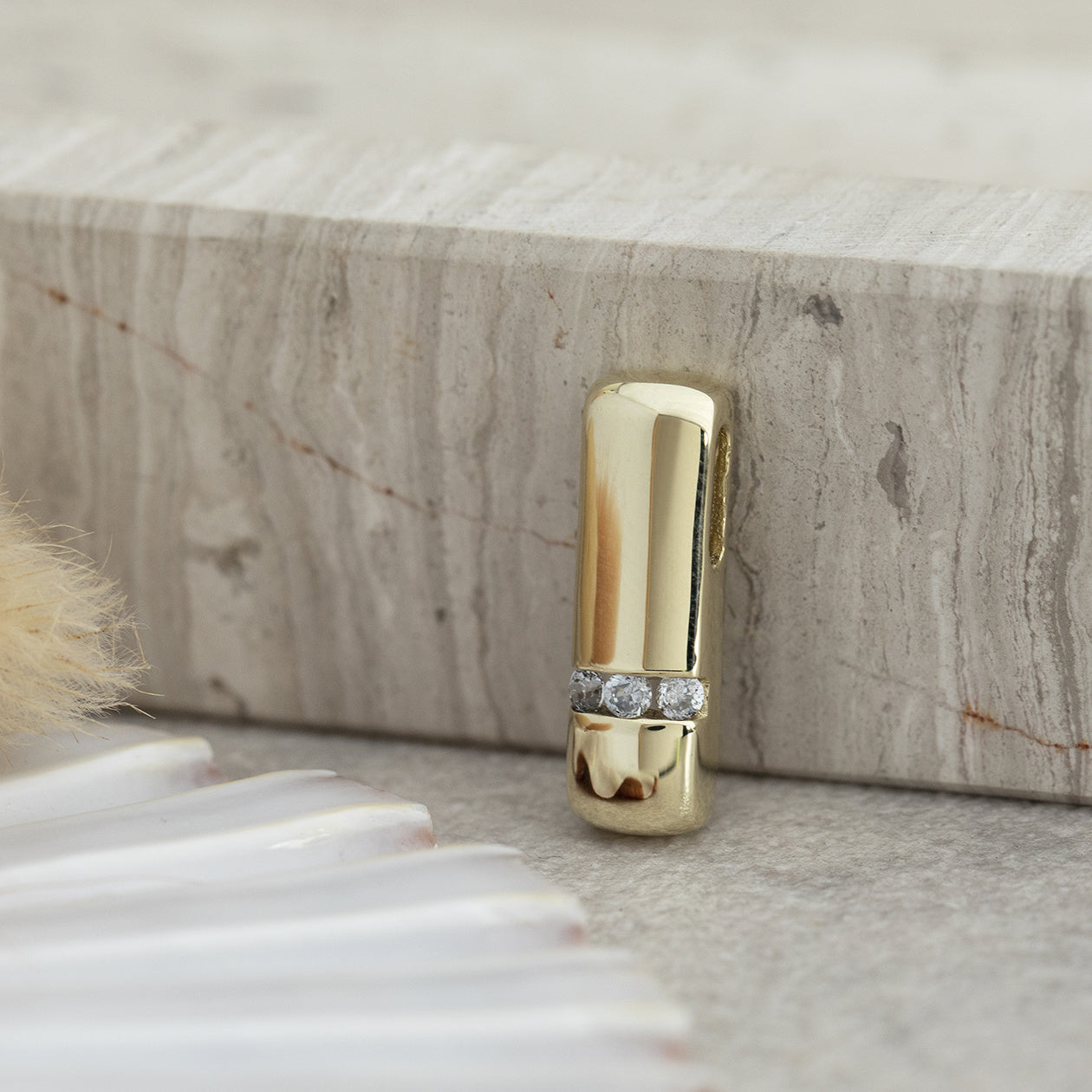 Gold pendant with zirconia 14 kt