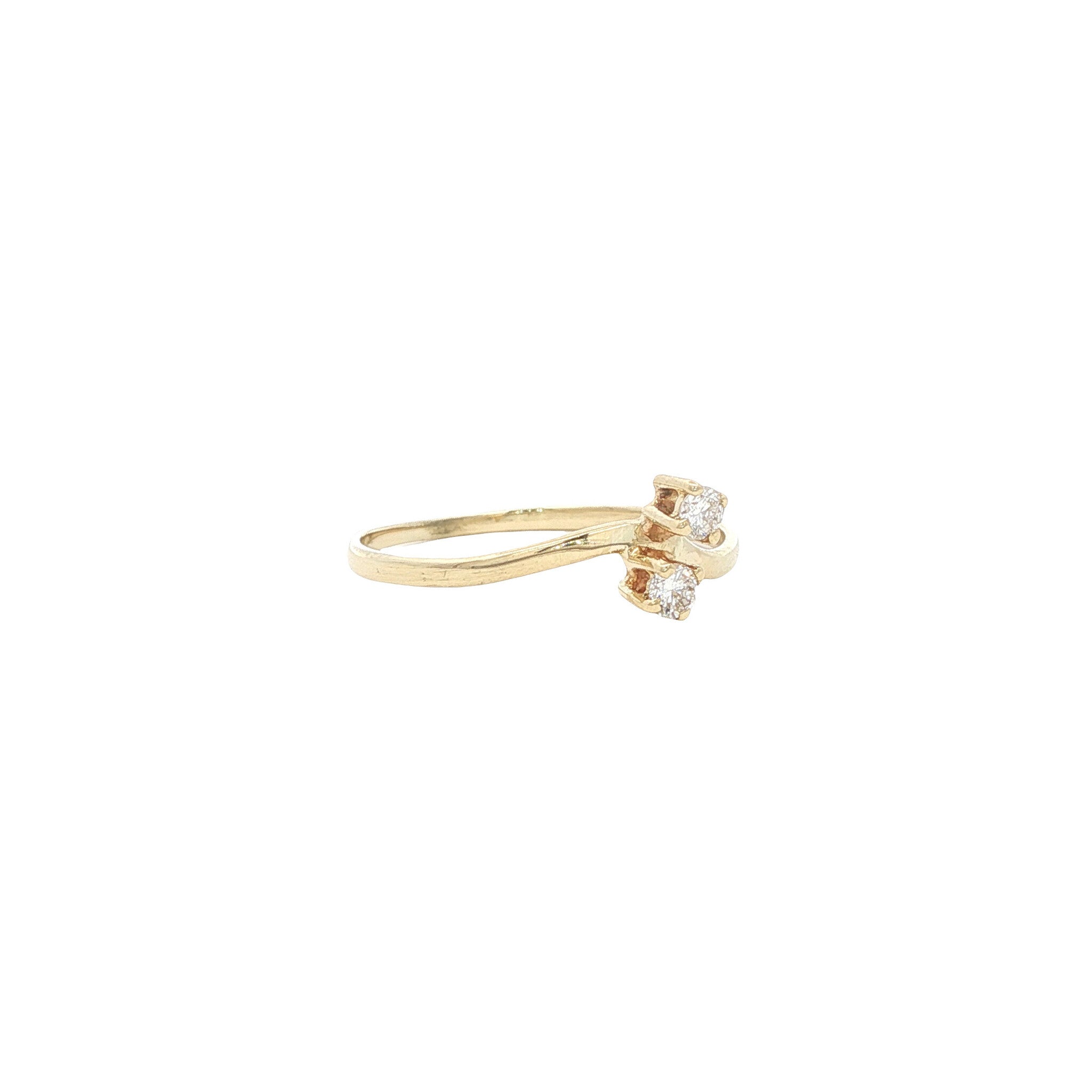 Gold hammered ring with diamond 14 karat