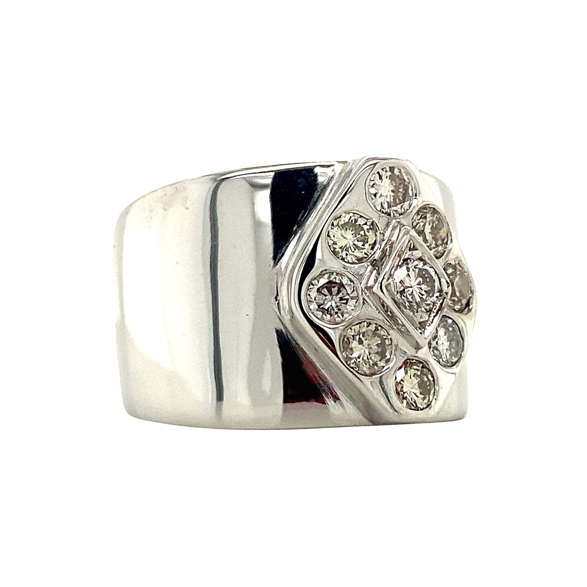 Ring with diamond 13 karat