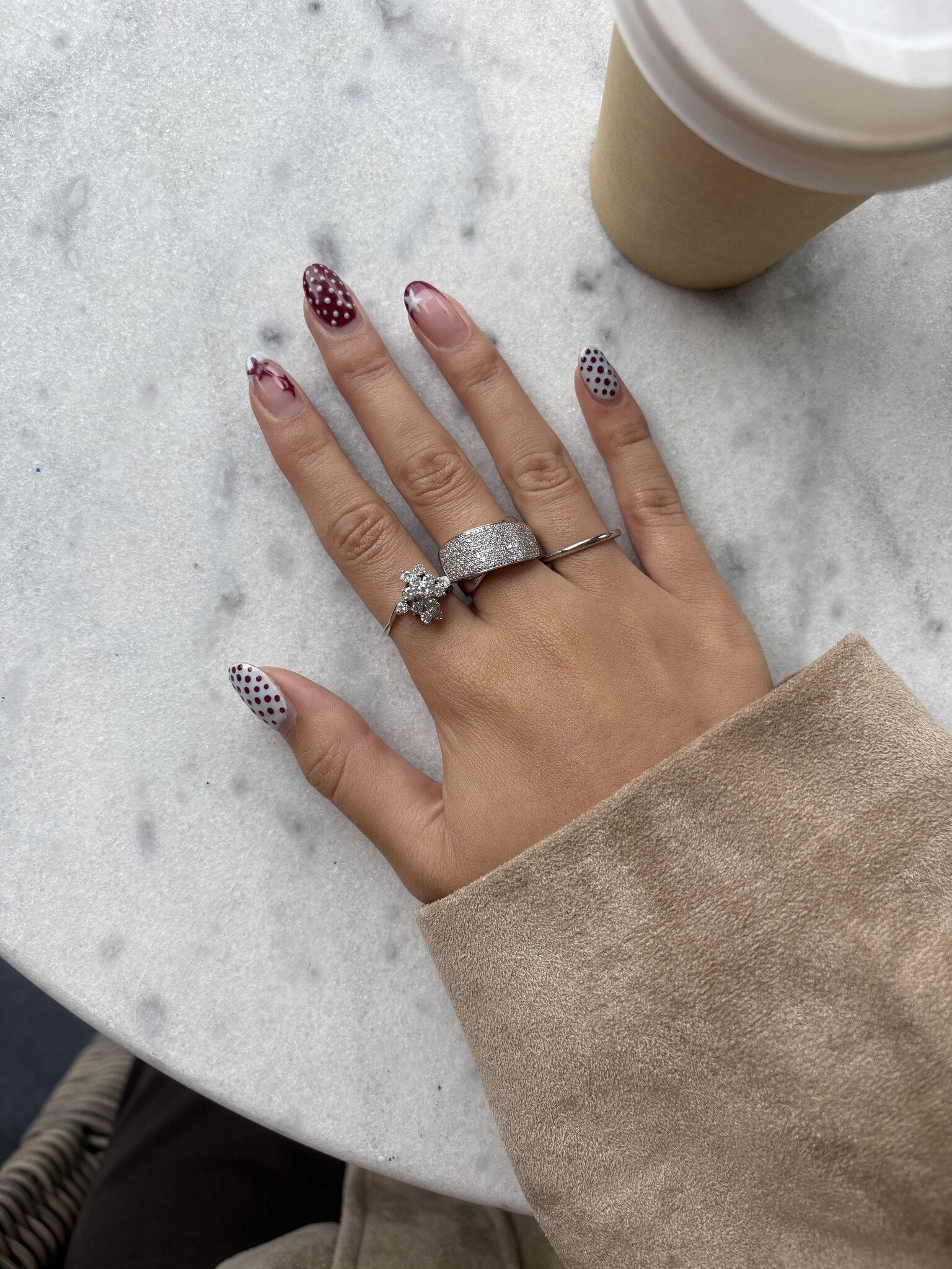 White gold ring with diamond 18 karat