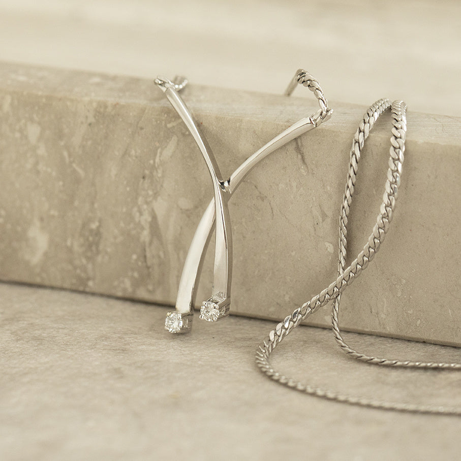 White gold choker with diamond 42.5 cm 14 karat