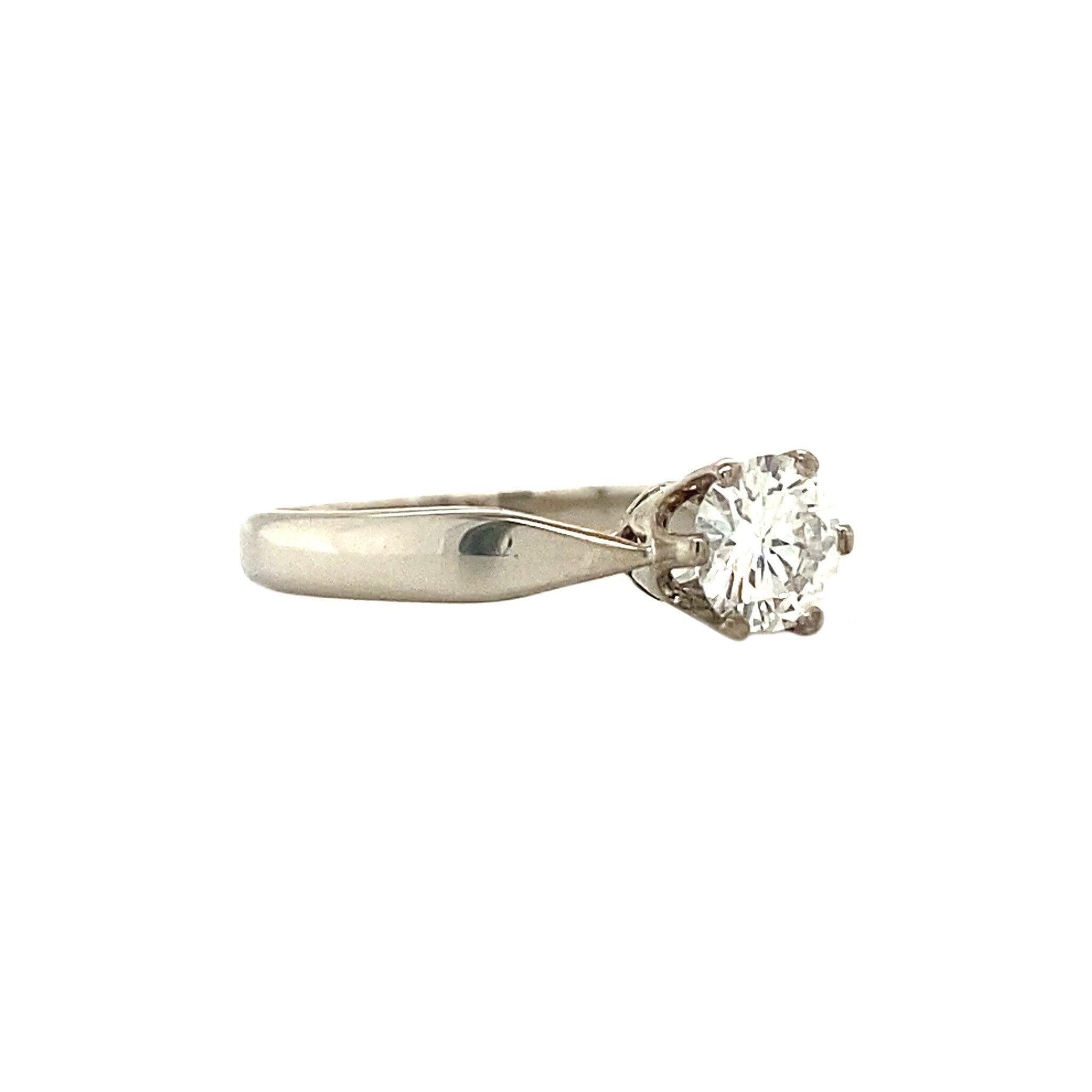 White gold solitaire ring with diamond 14 kt
