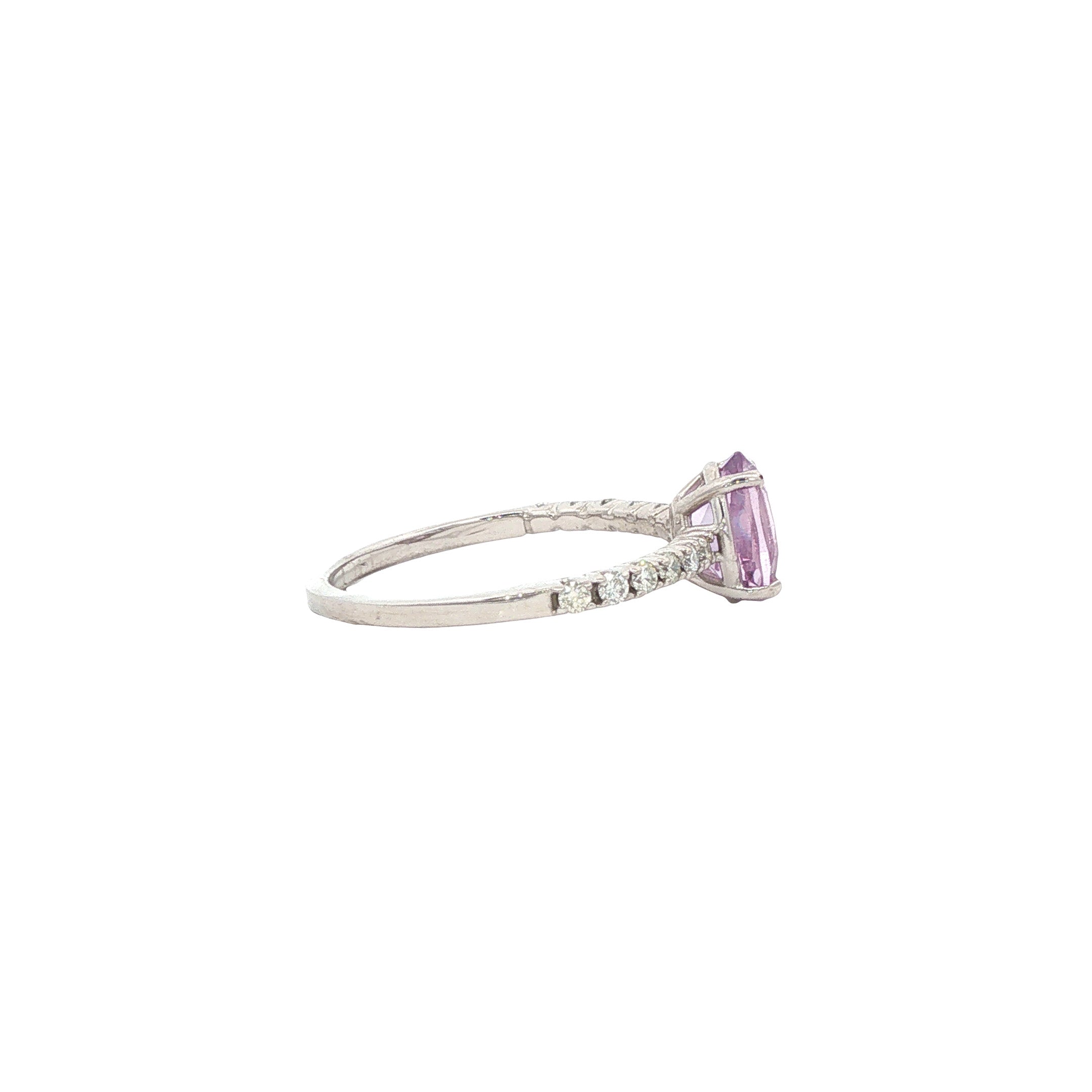 Witgouden ring met amethist en diamant 14 karaat