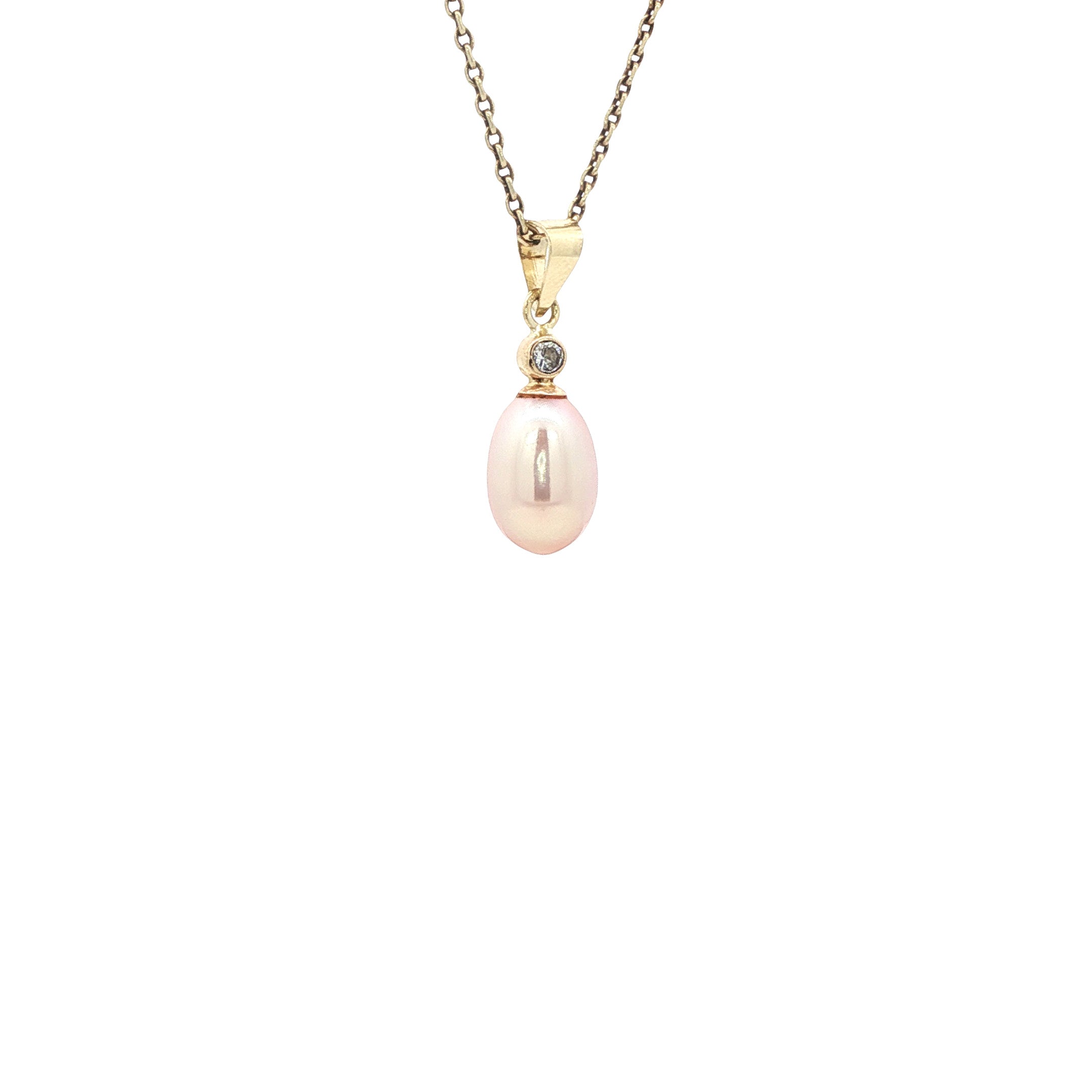 14 karat gold pendant with pearl and zirconia