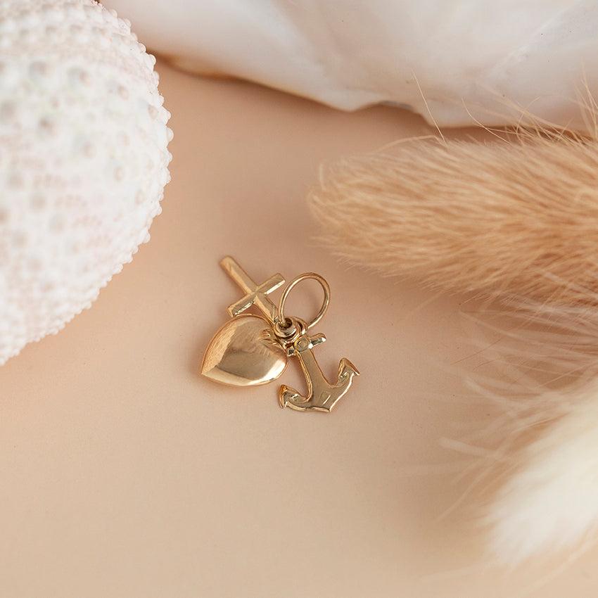 Gouden hanger geloof, hoop en liefde 14 karaat