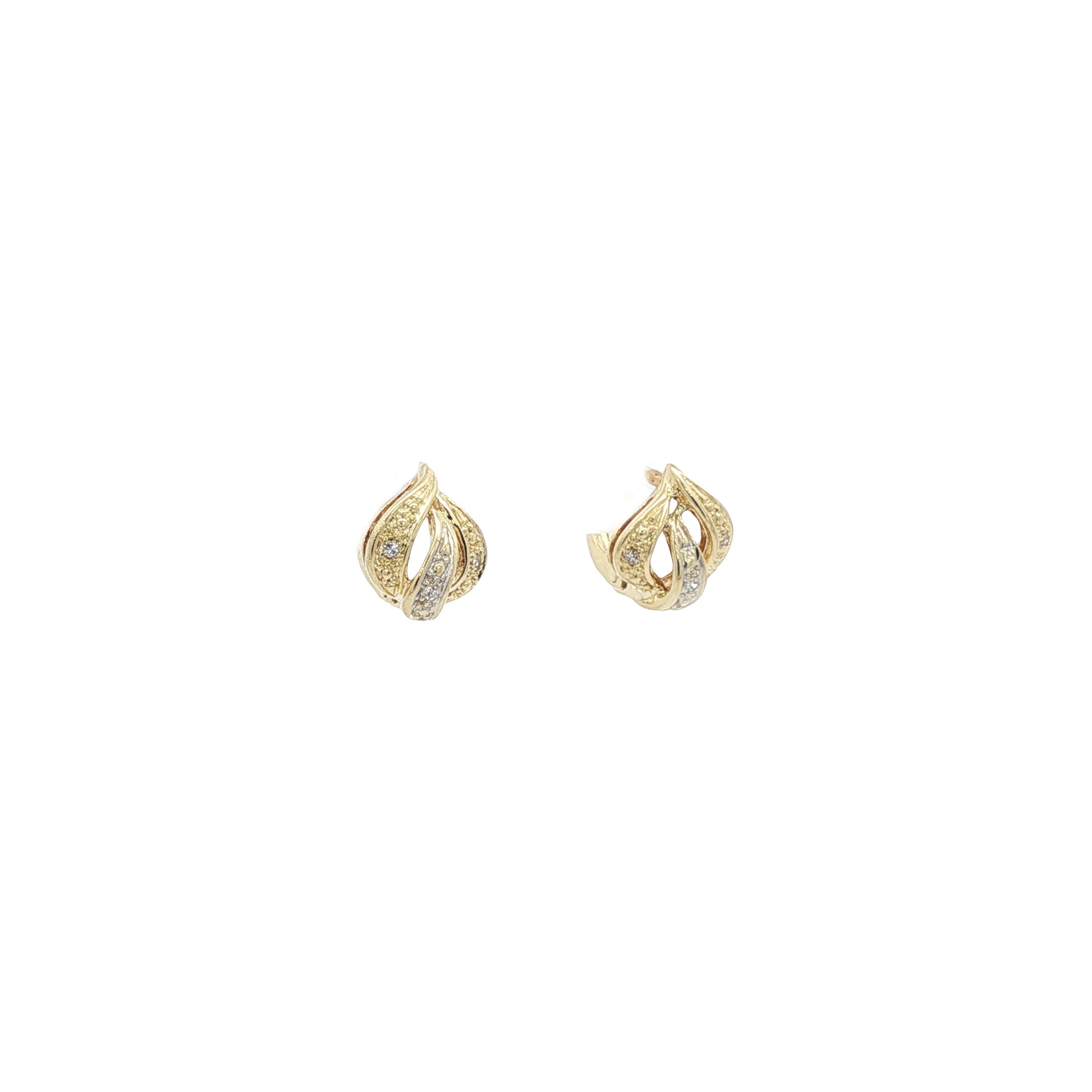14-karat gold earrings with diamond