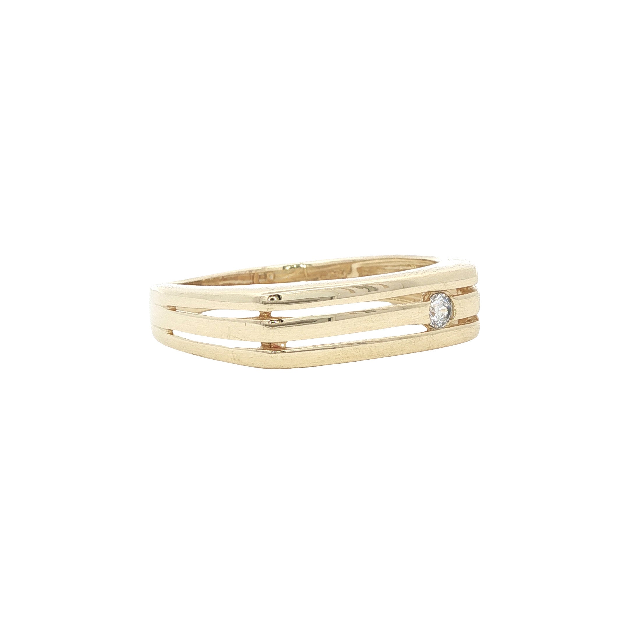 Men's 14 karat gold ring with zirconia.