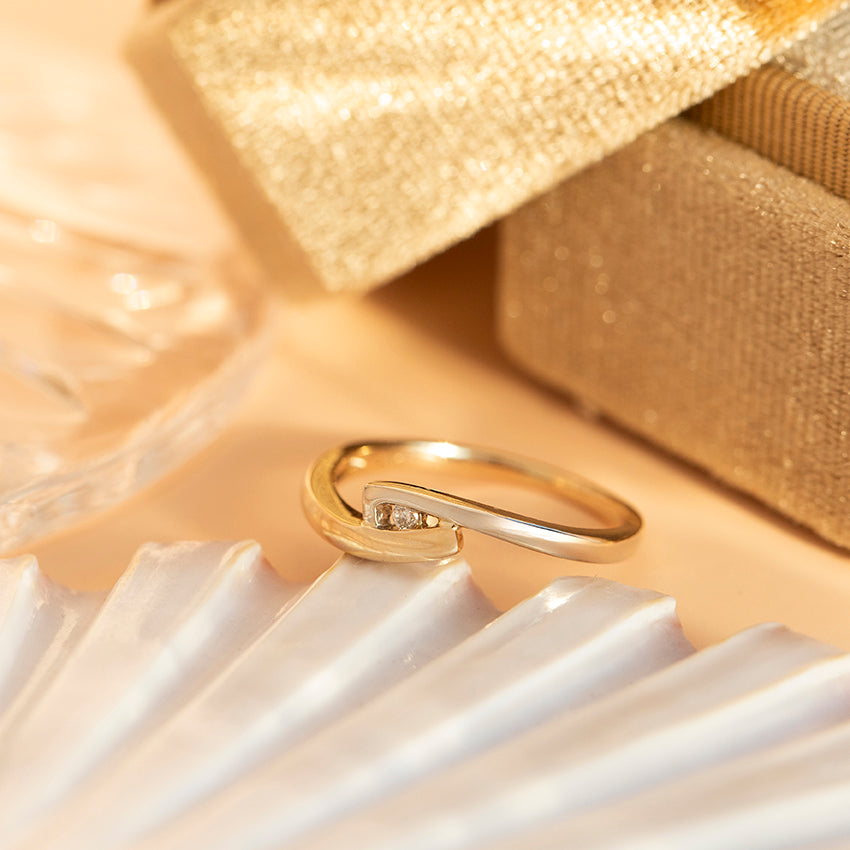 Gouden ring met diamant 14 karaat