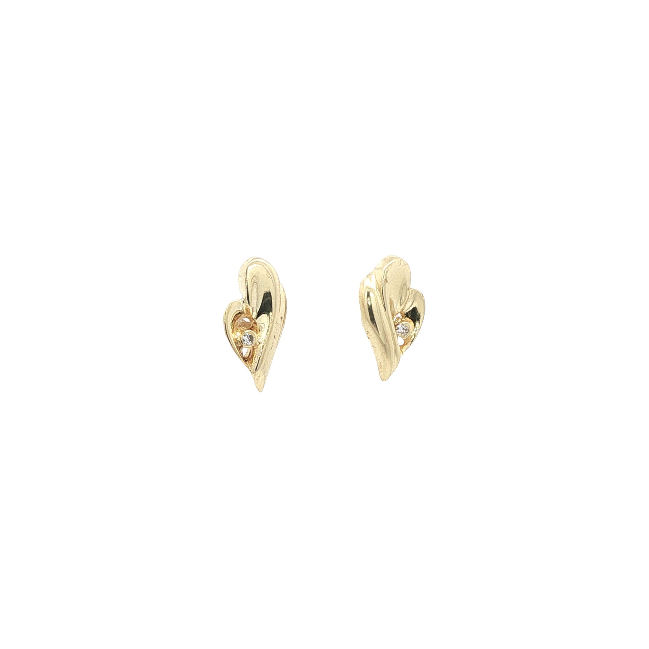 14 karat gold diamond stud earrings