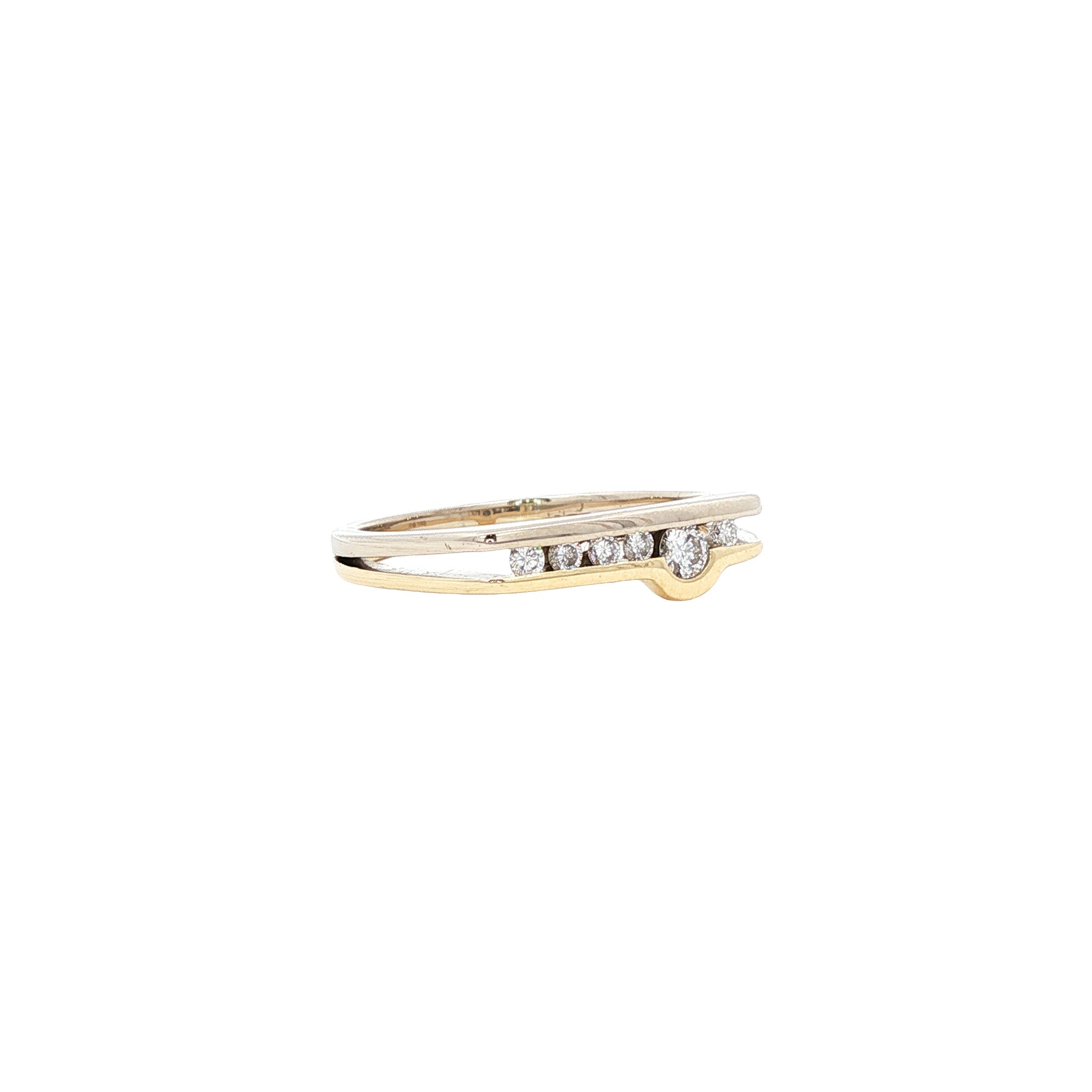 Gouden ring met diamant 14 karaat