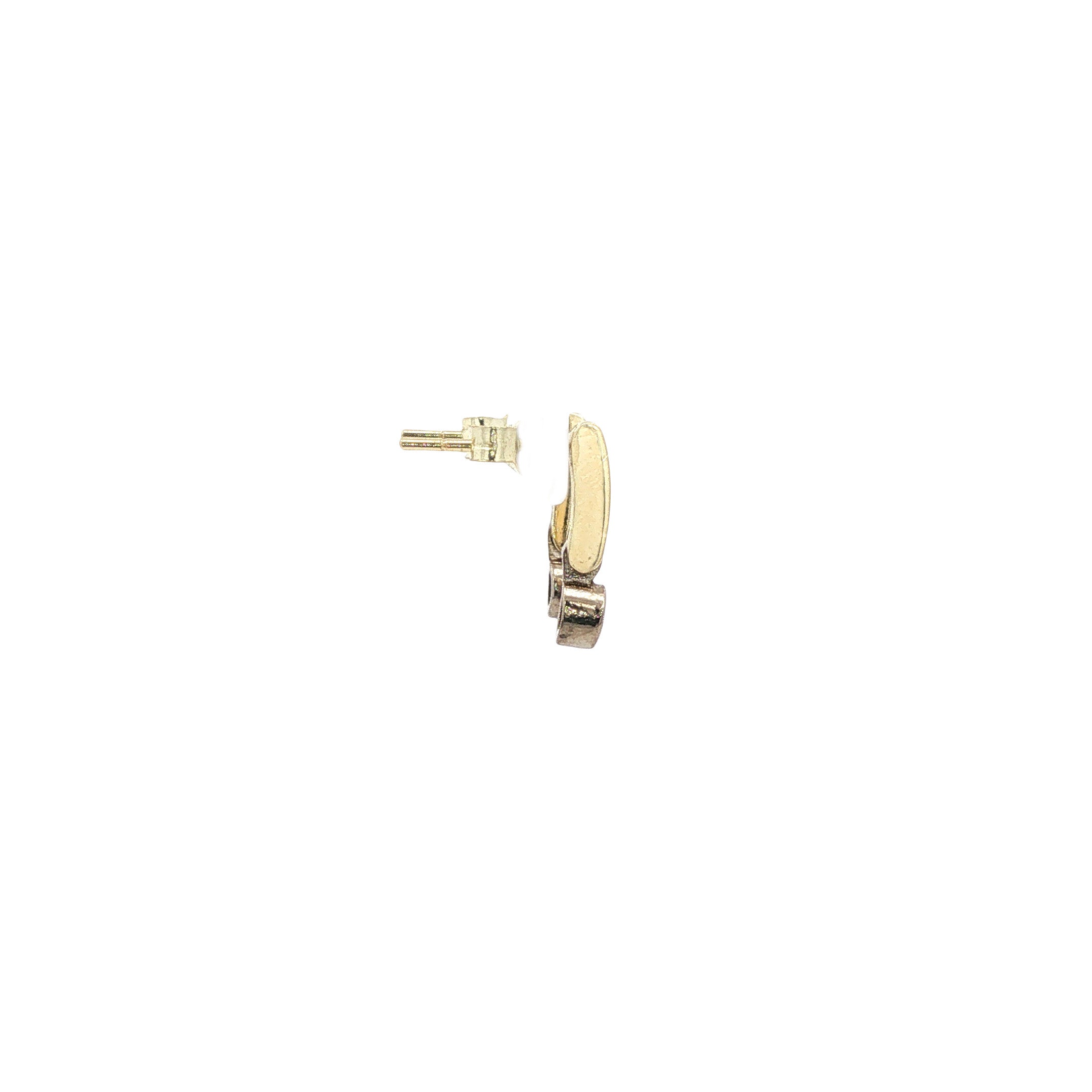 Gouden oorstekers met diamant 14 karaat