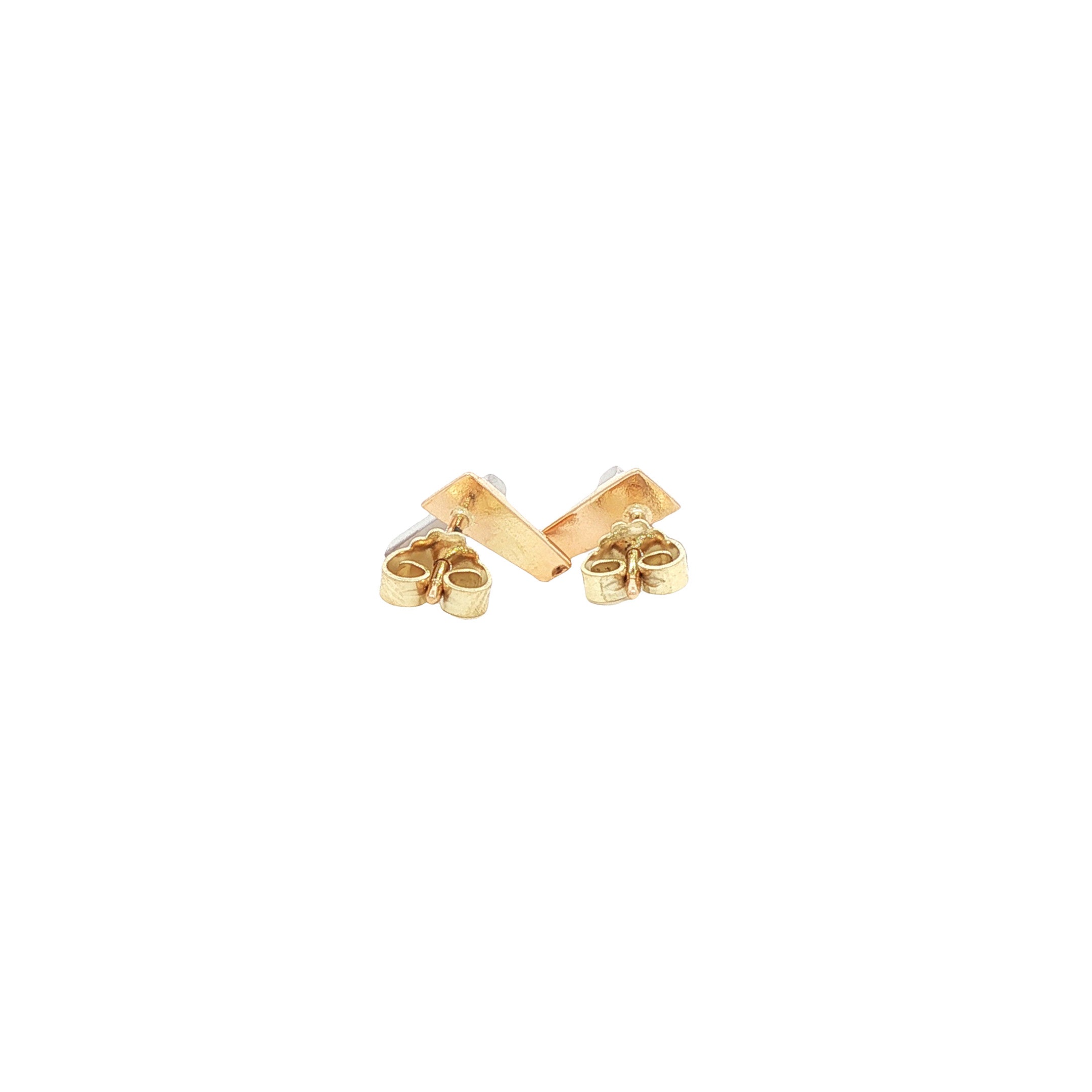Bicolour gouden oorstekers 14 karaat