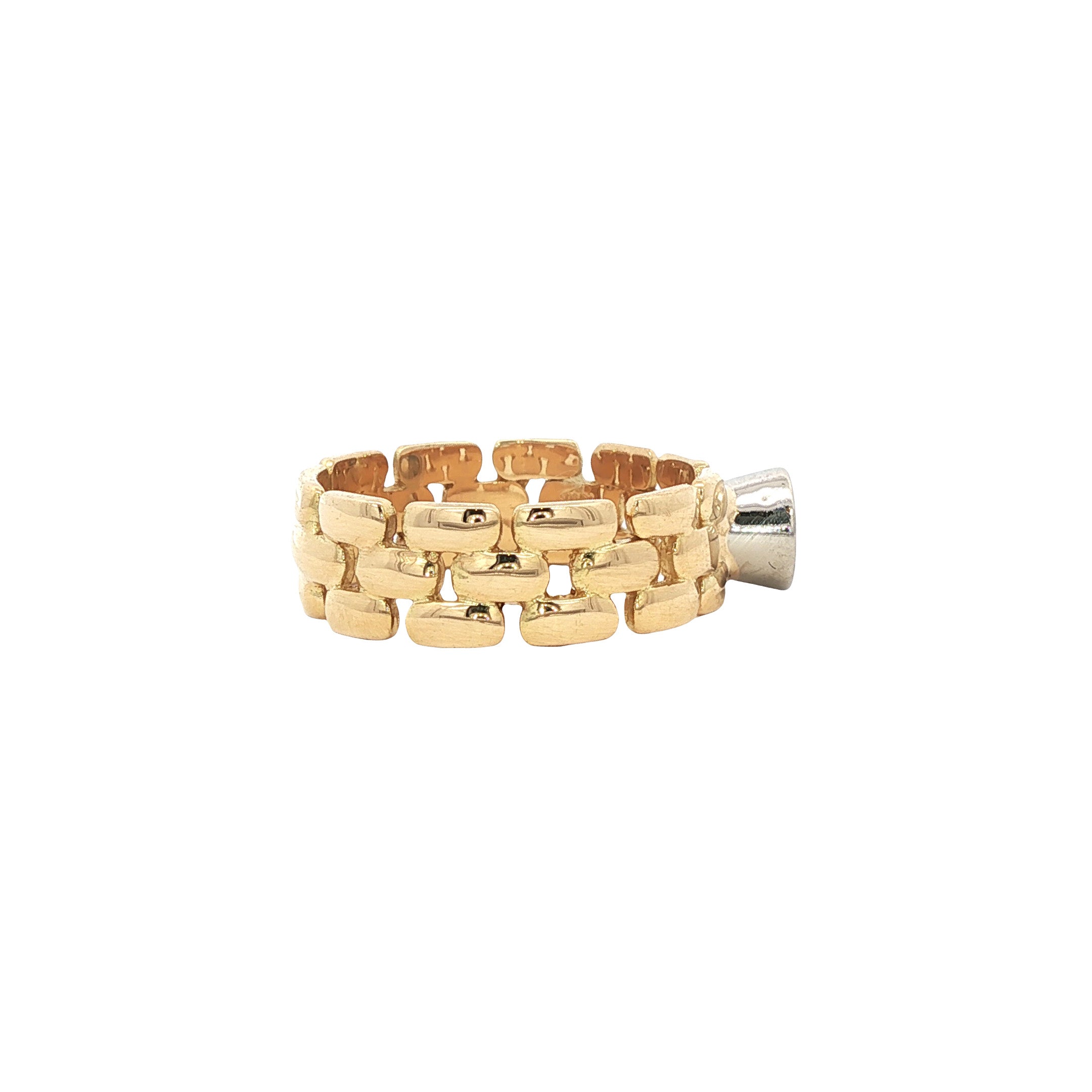 18-karat gold ring with a diamond