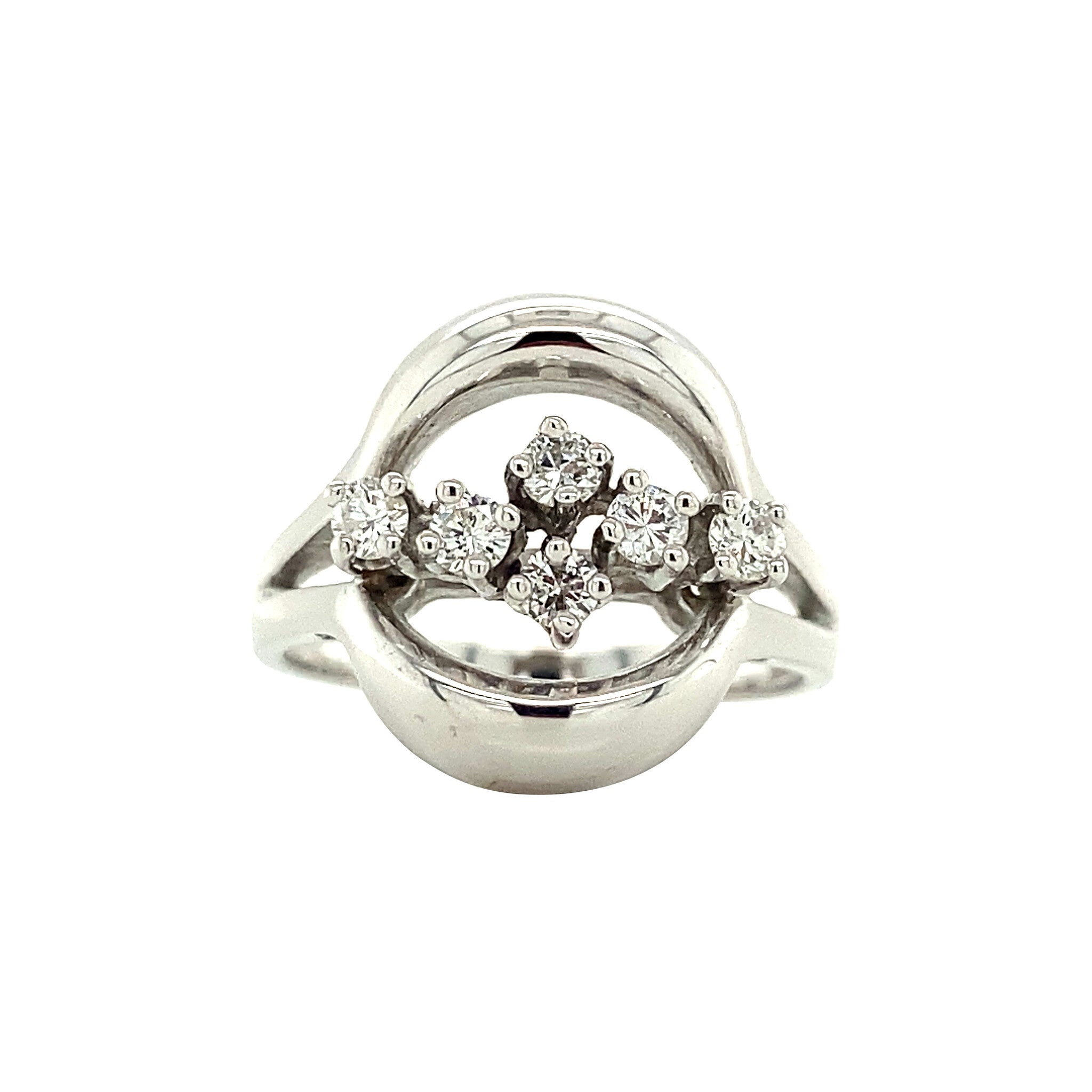 White gold ring with diamond 14 karat