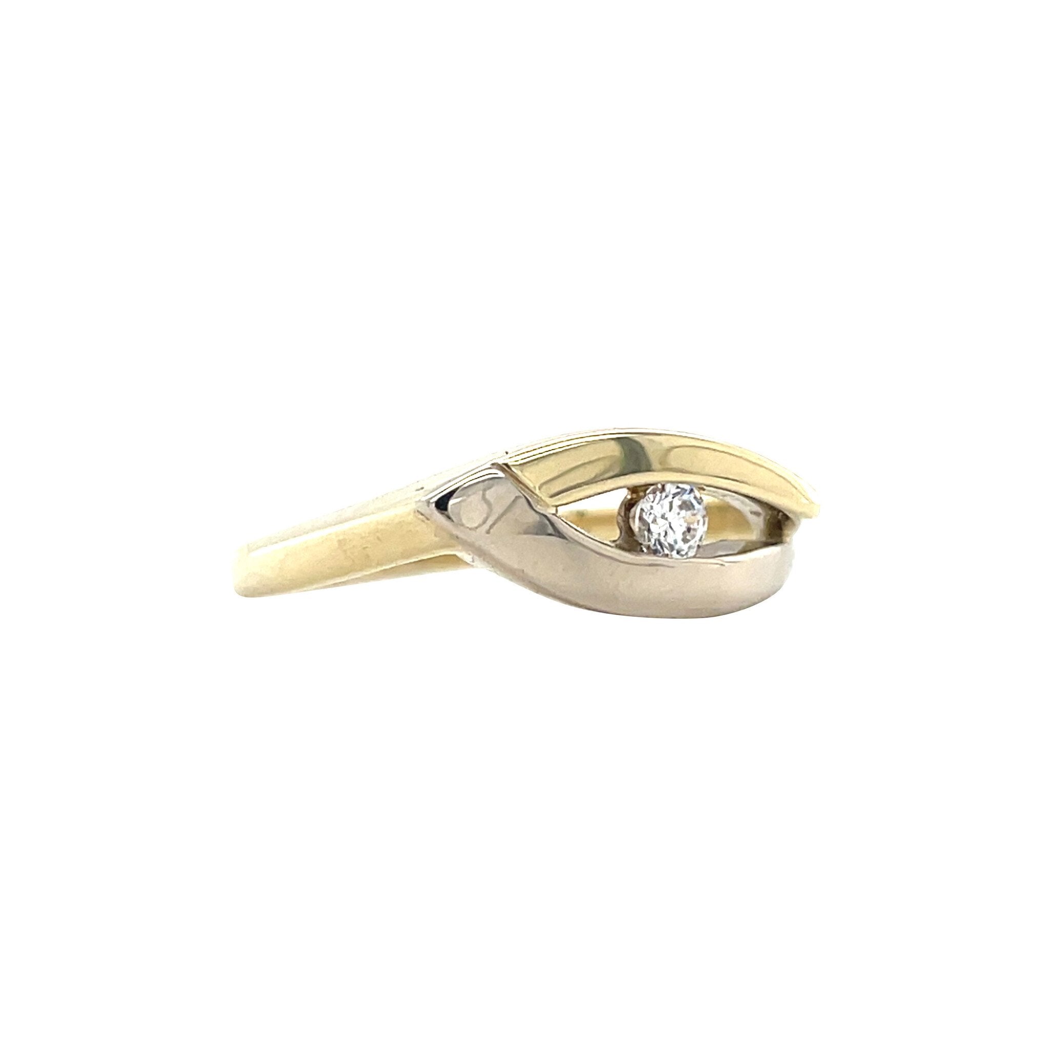 Gold ring with zirconia 14 karat