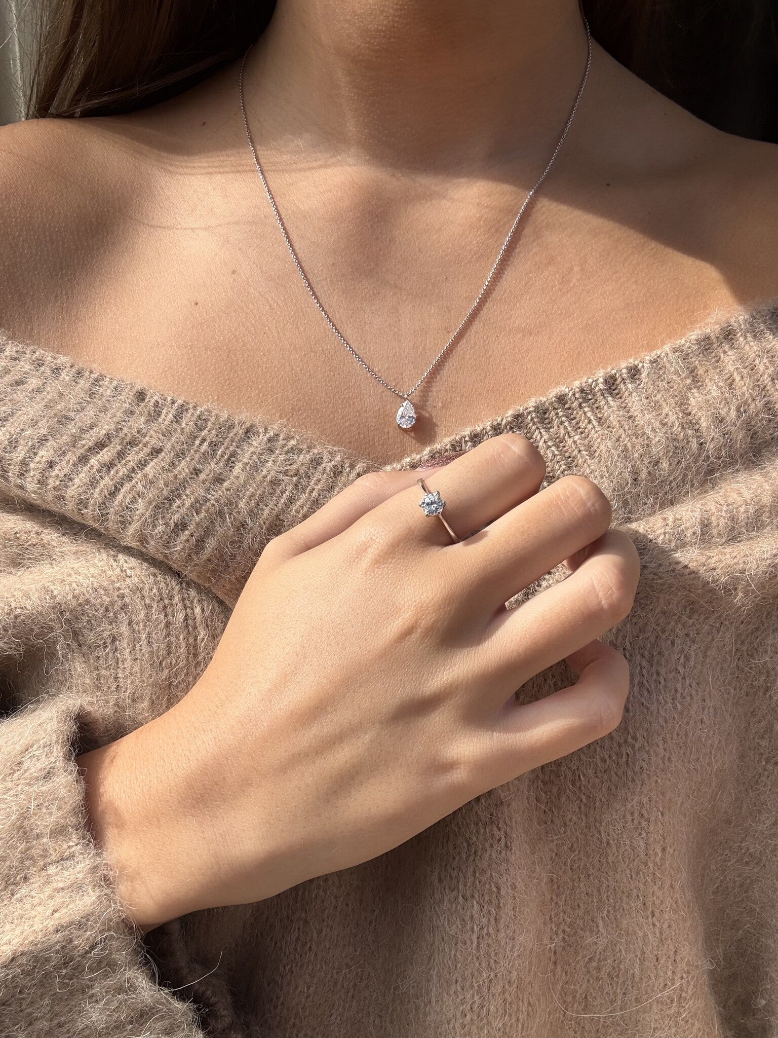 White gold solitaire ring with diamond 0.63ct. 18 karat