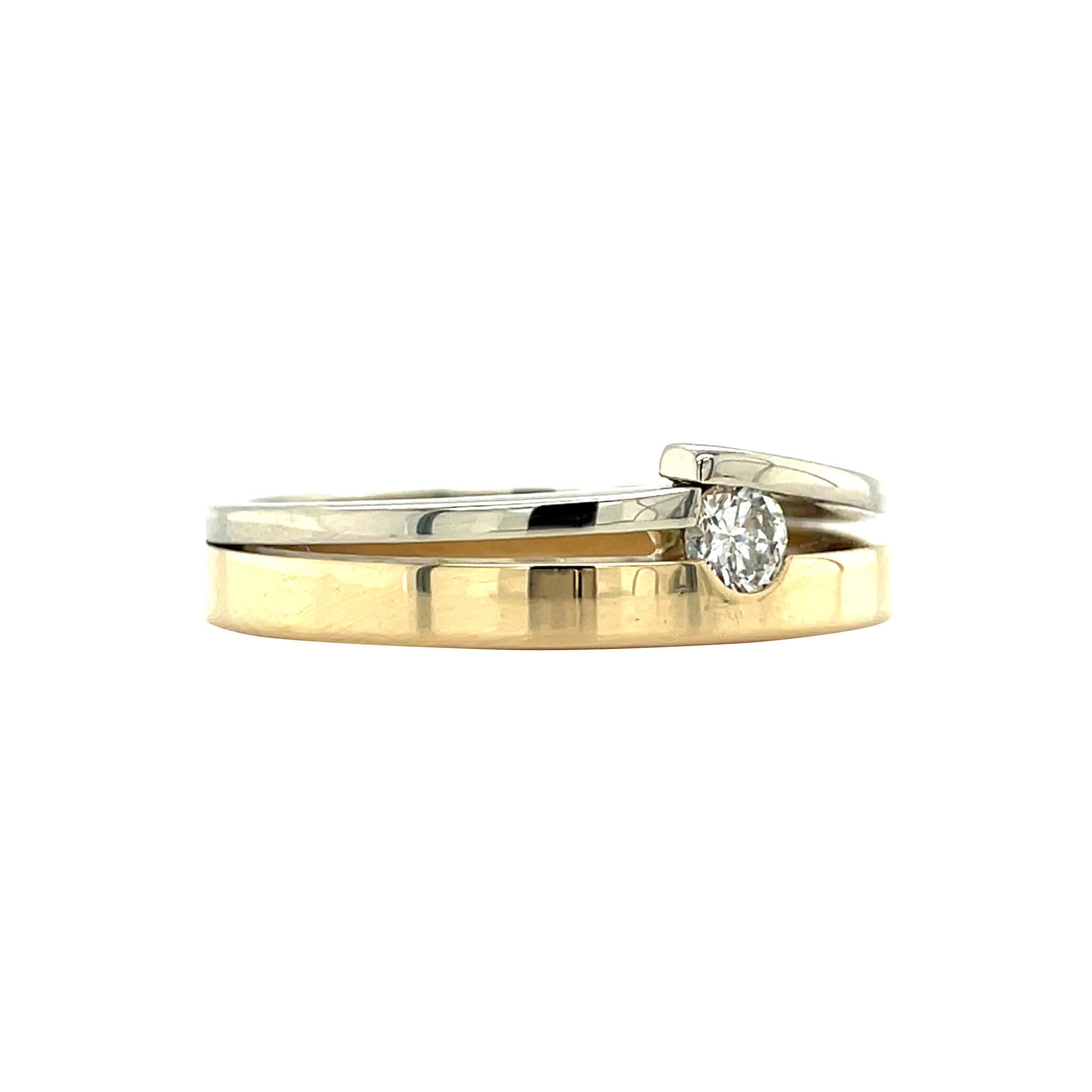 Gold ring with diamond 14 karat