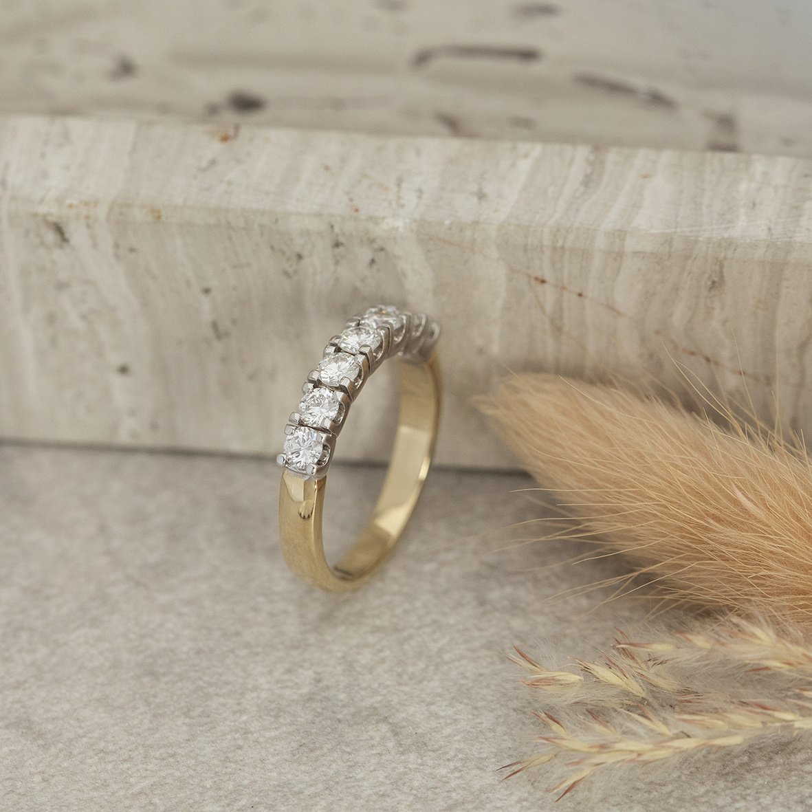 Gold memory ring with diamond, 14 karat* new