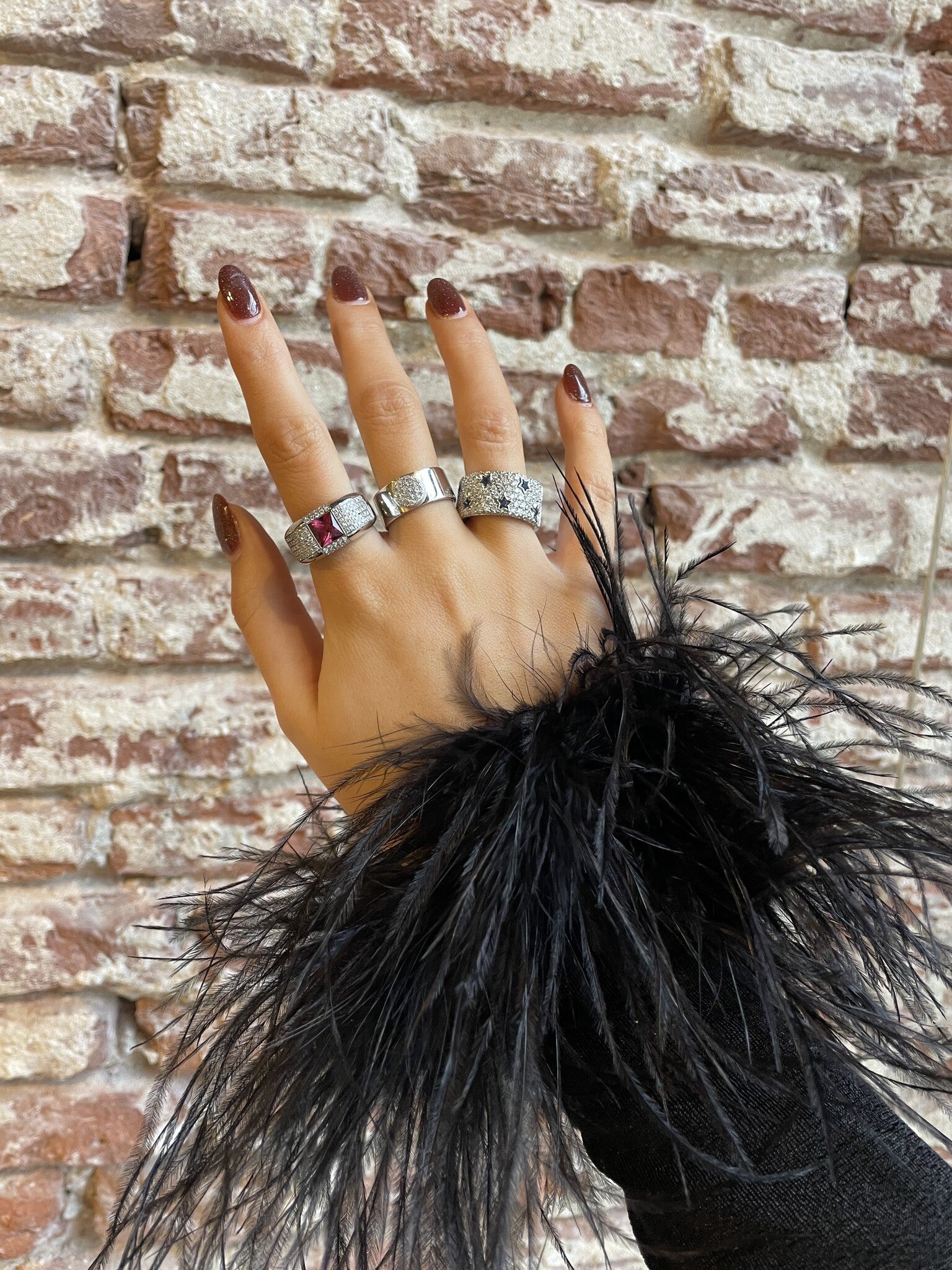 White gold ring with diamond and sapphire 18 karat