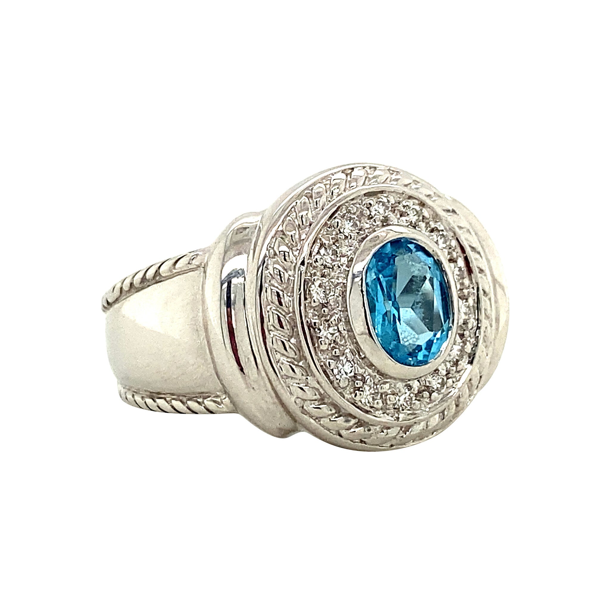 White gold ring with topaz and diamond 14 kt