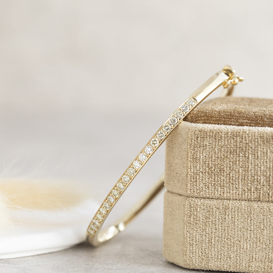 Golden bangle with diamond 18 karat