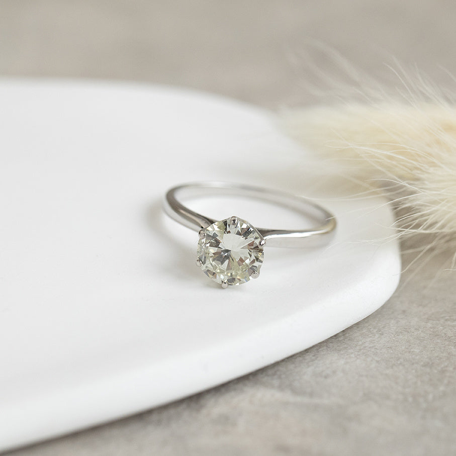 White gold solitaire ring with diamond 1.76ct. 18 karat