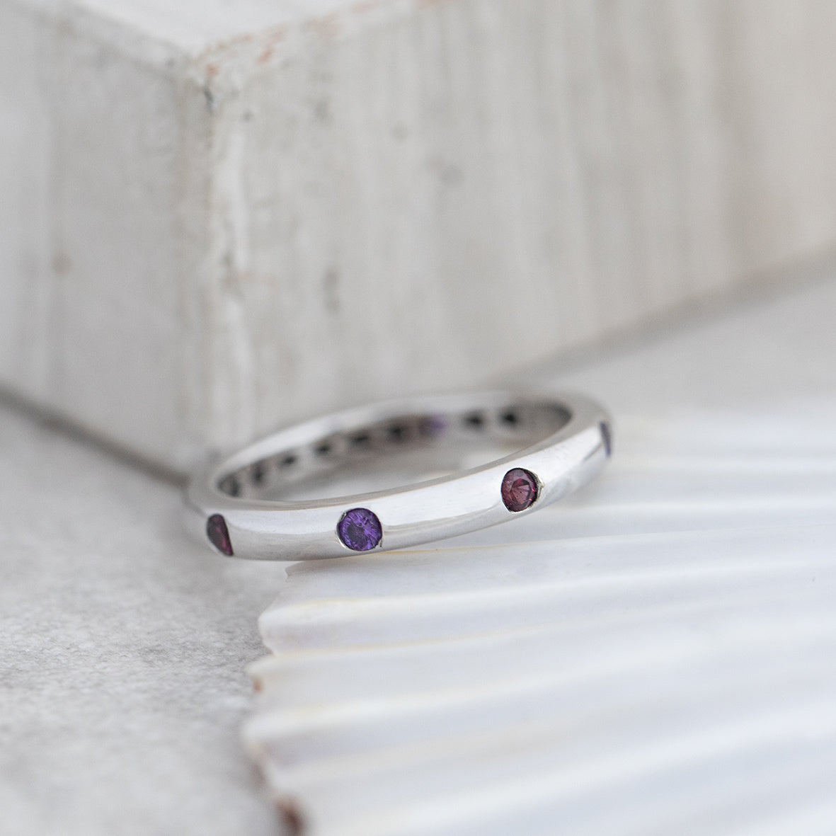 White gold ring with tourmaline from Tirisi 18 kt