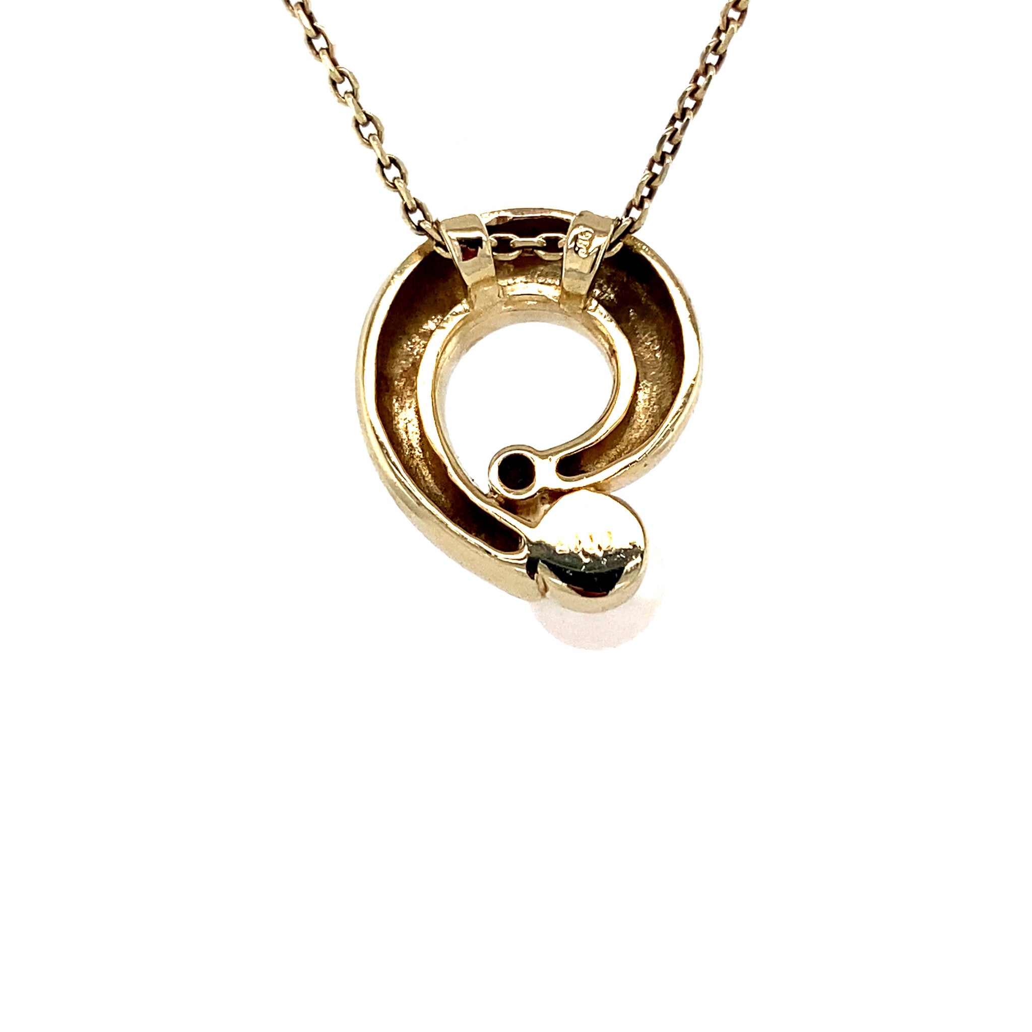 Gouden hanger met parel en diamant 14 krt