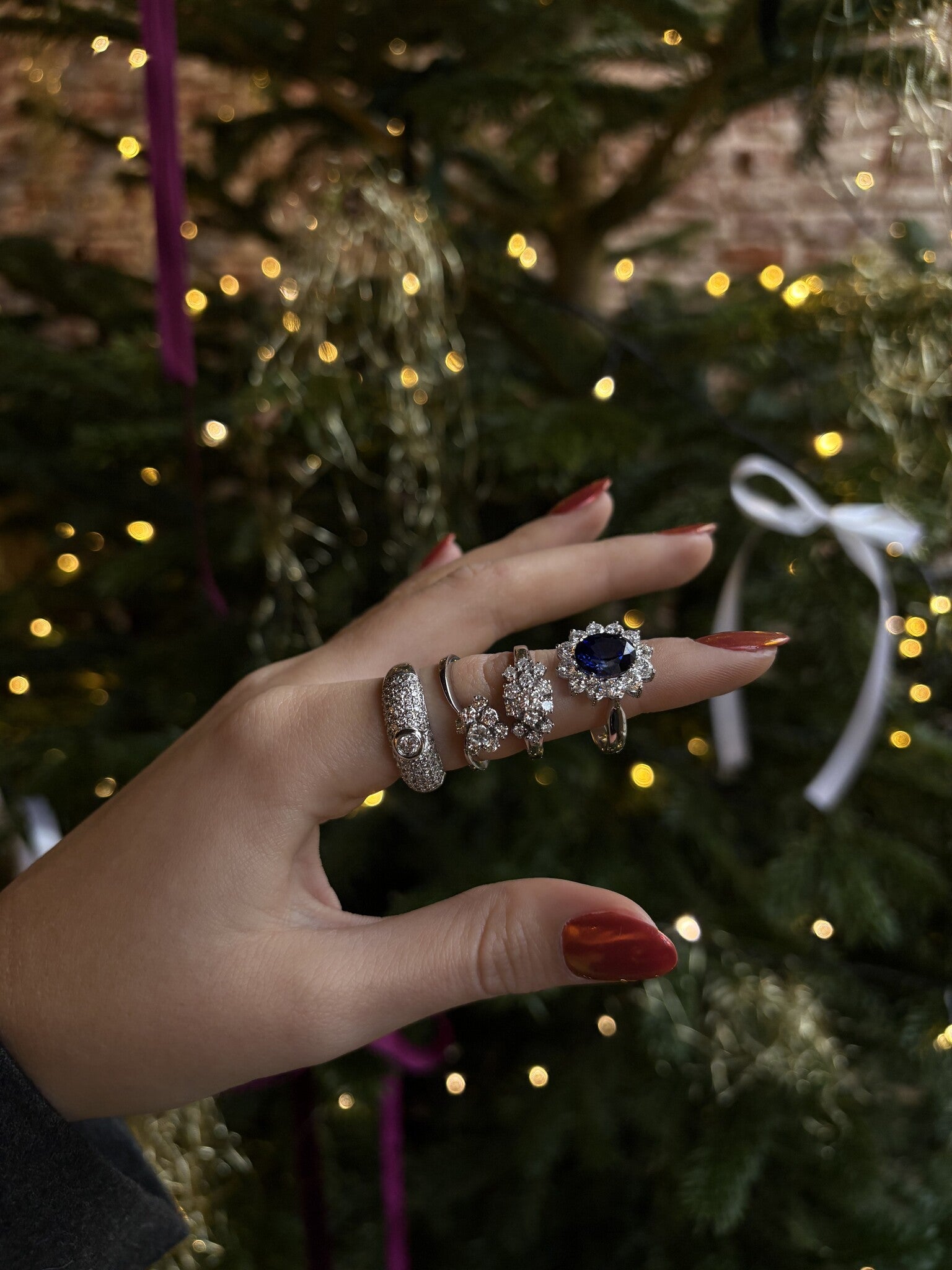 White gold ring with diamond 14 karat