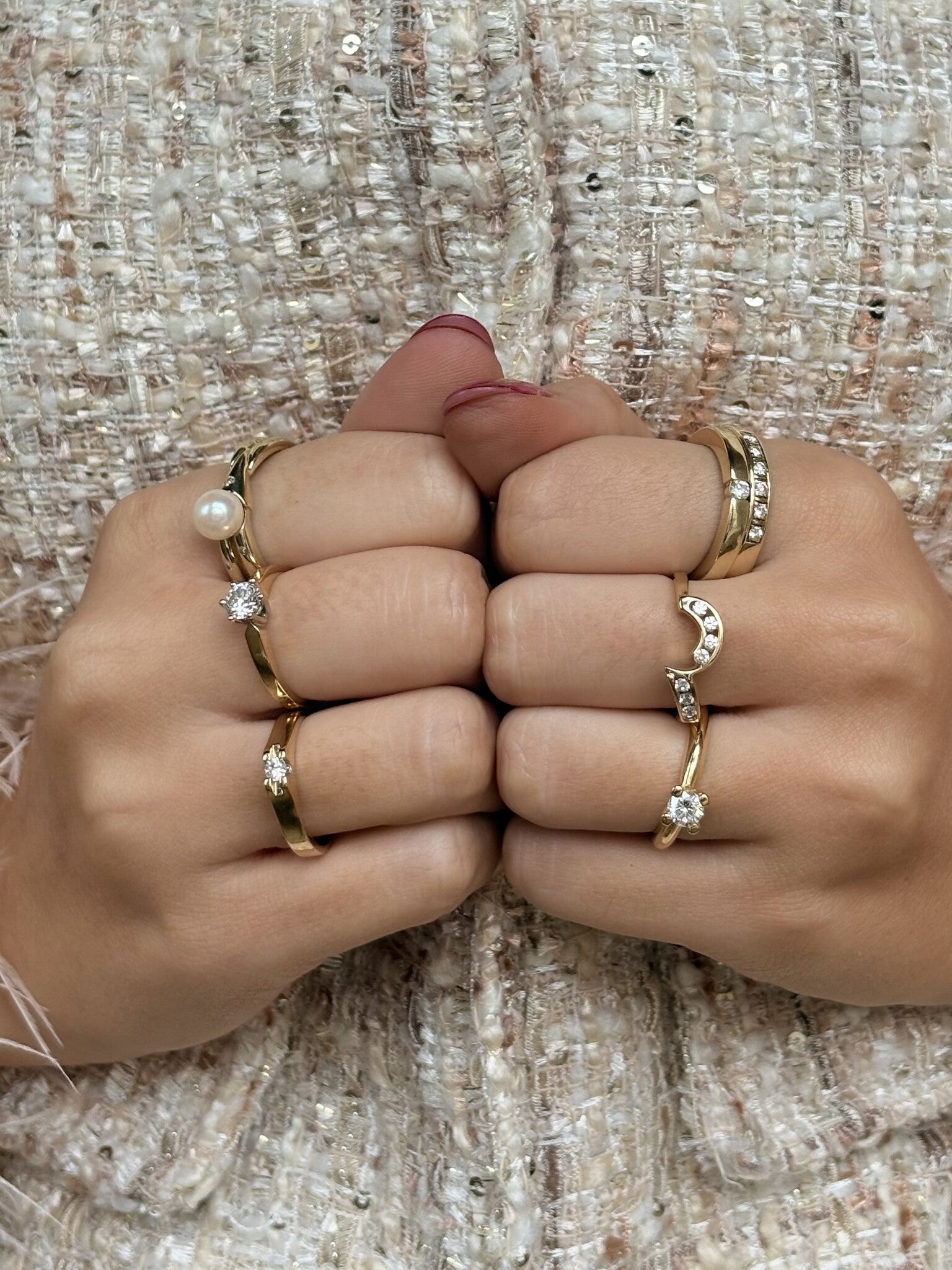 Gold solitaire ring with diamond 18 karat