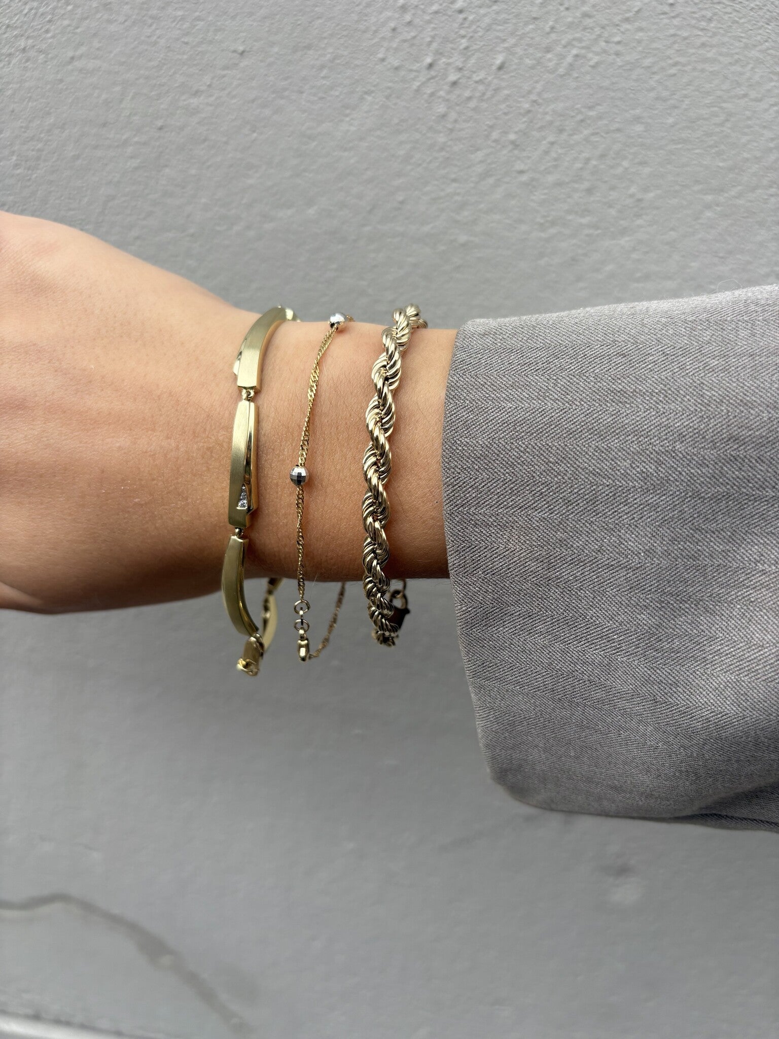 Gold bracelet with zirconia 19.5 cm 14 karat