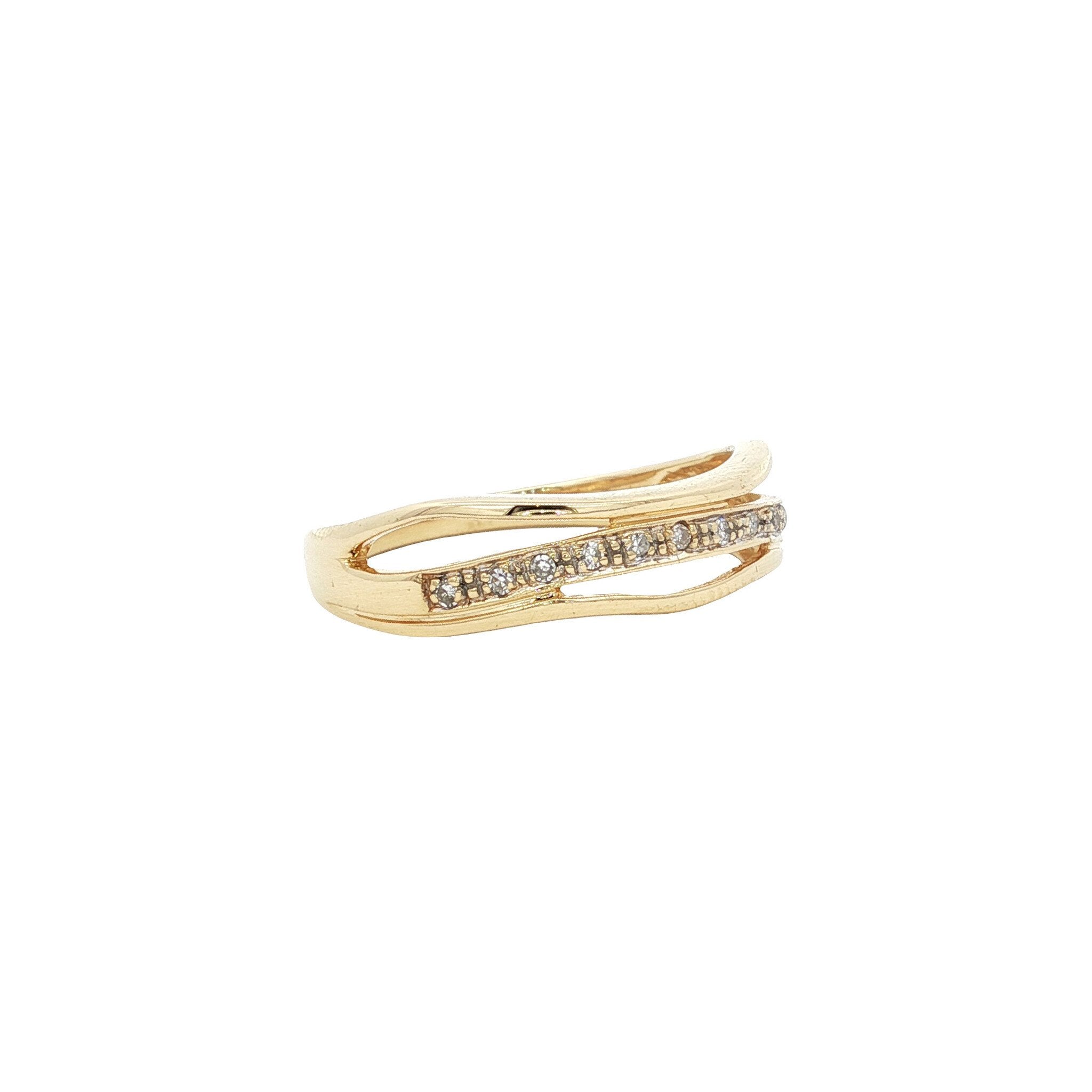 Gold ring with diamond 14 karat