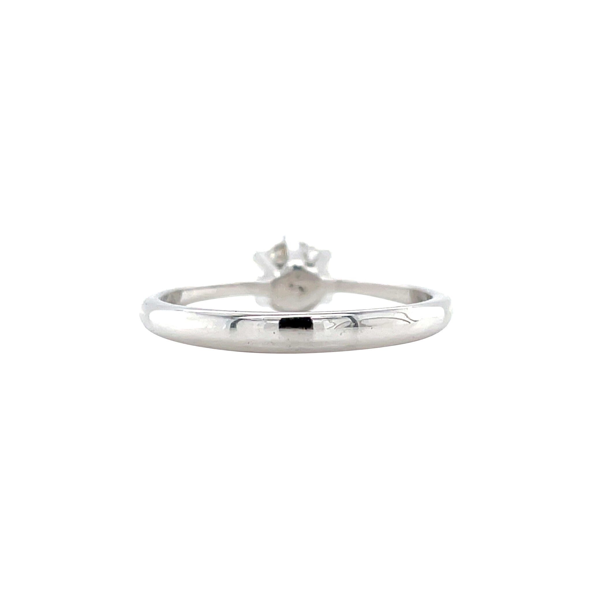 Solitaire ring with diamond 9 karat
