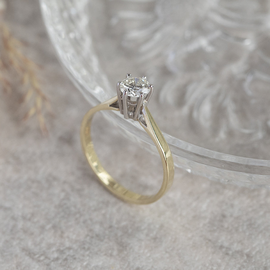 Gold solitaire ring with diamond 0.51ct. 14 kt* nieuw