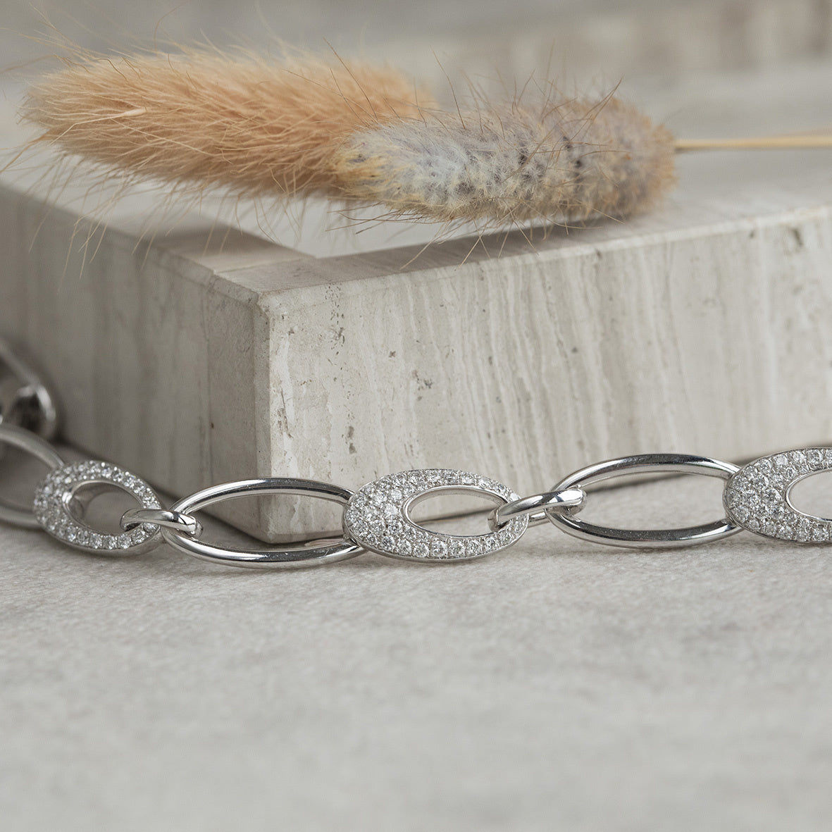 White gold bracelet with diamond 14 karat* new