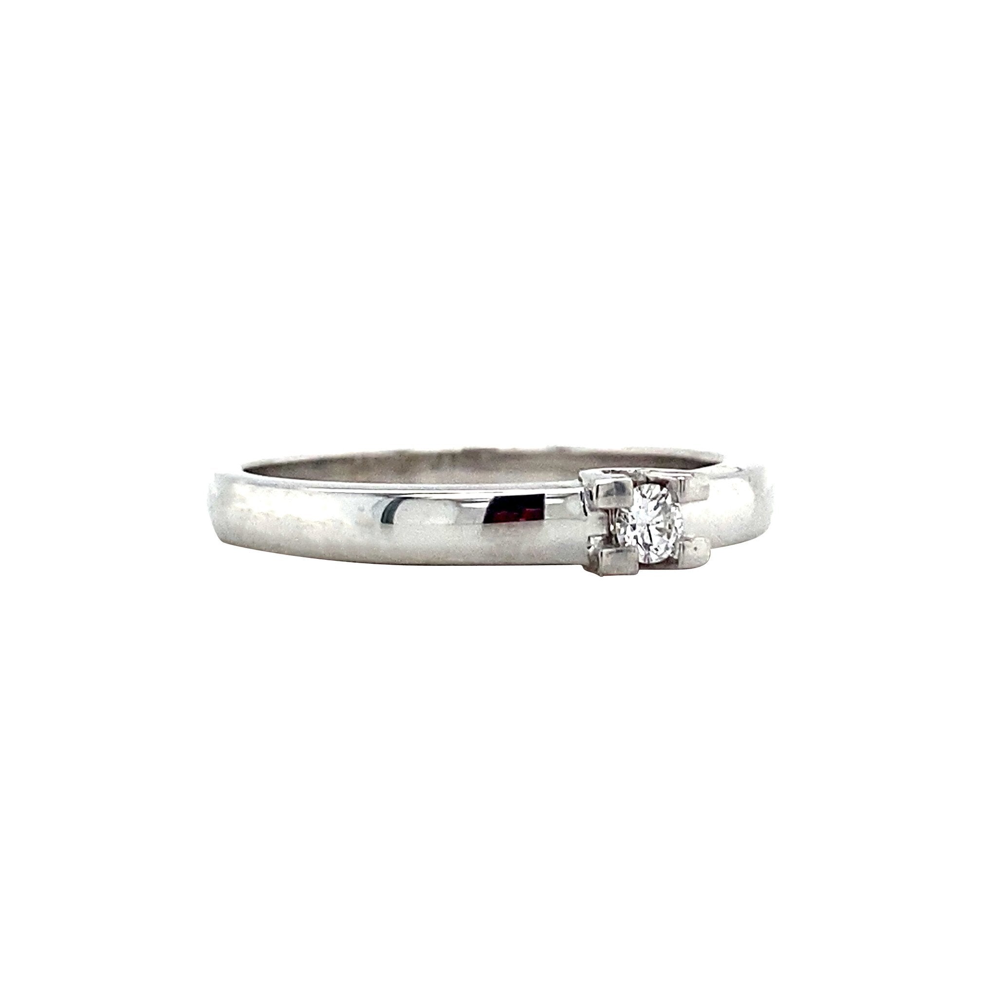 White gold solitaire ring with diamond from Diamonde 14 kt