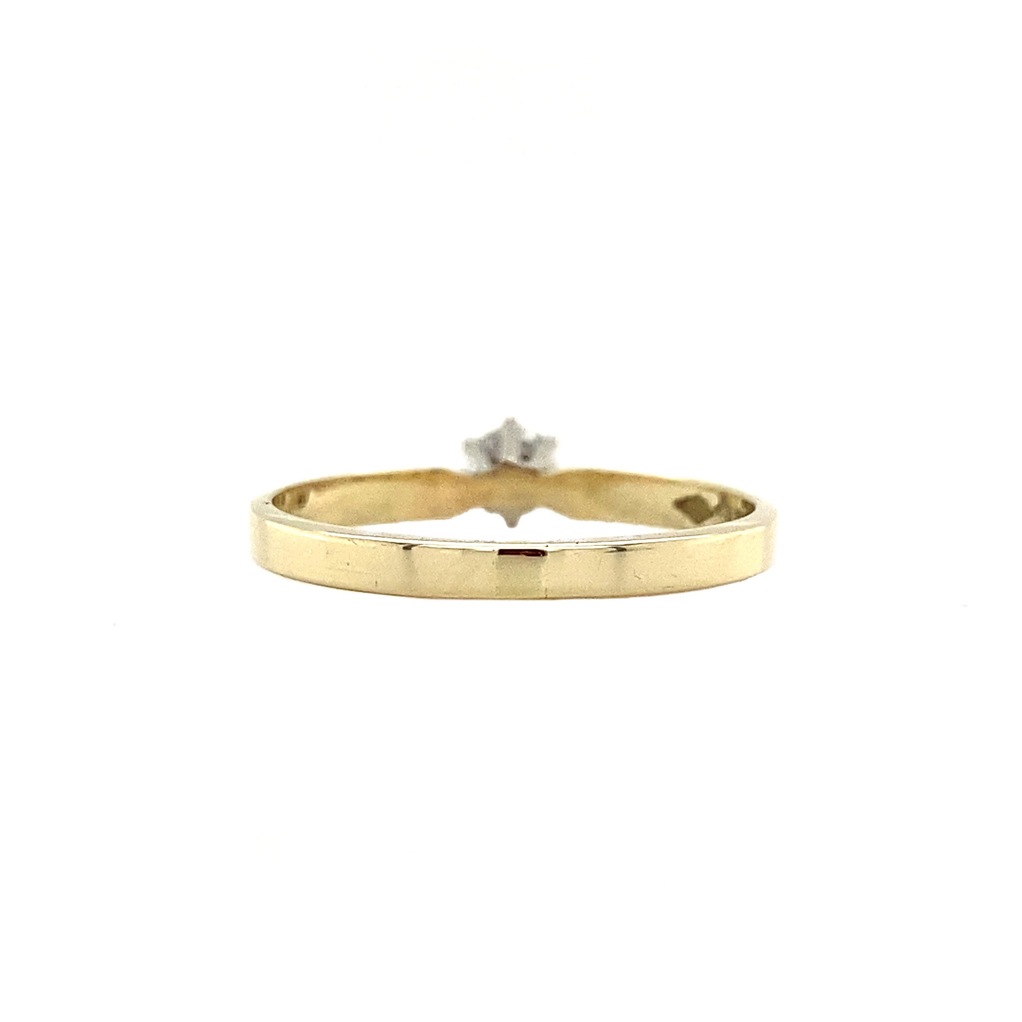Golden solitaire ring with diamond 14 kt