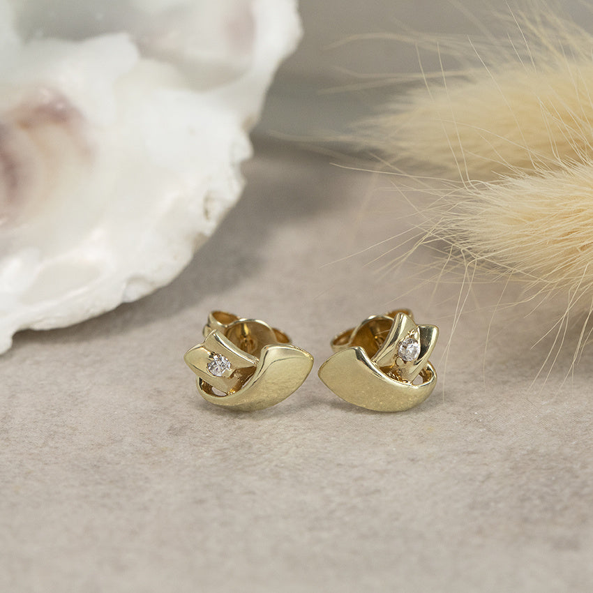 Gouden oorstekers met zirkonia 14 karaat