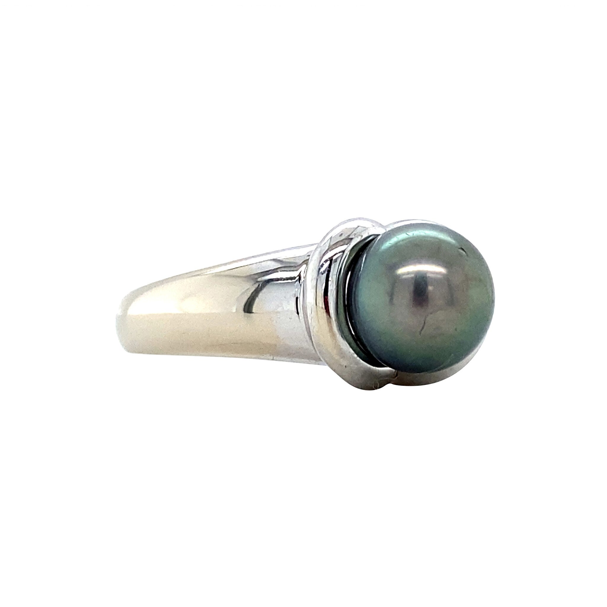 White gold ring with gray pearl 14 karat