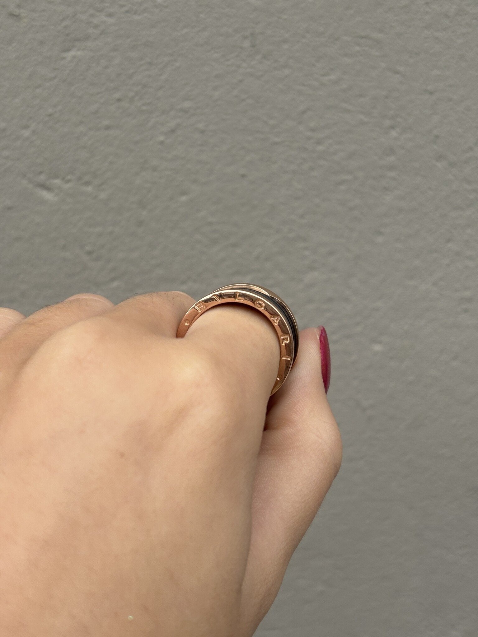 Rose gold Bvlgari ring B.zero1 ceramic 18 karat