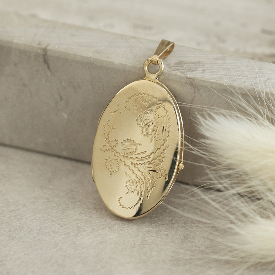 Gold medallion pendant 14 karat