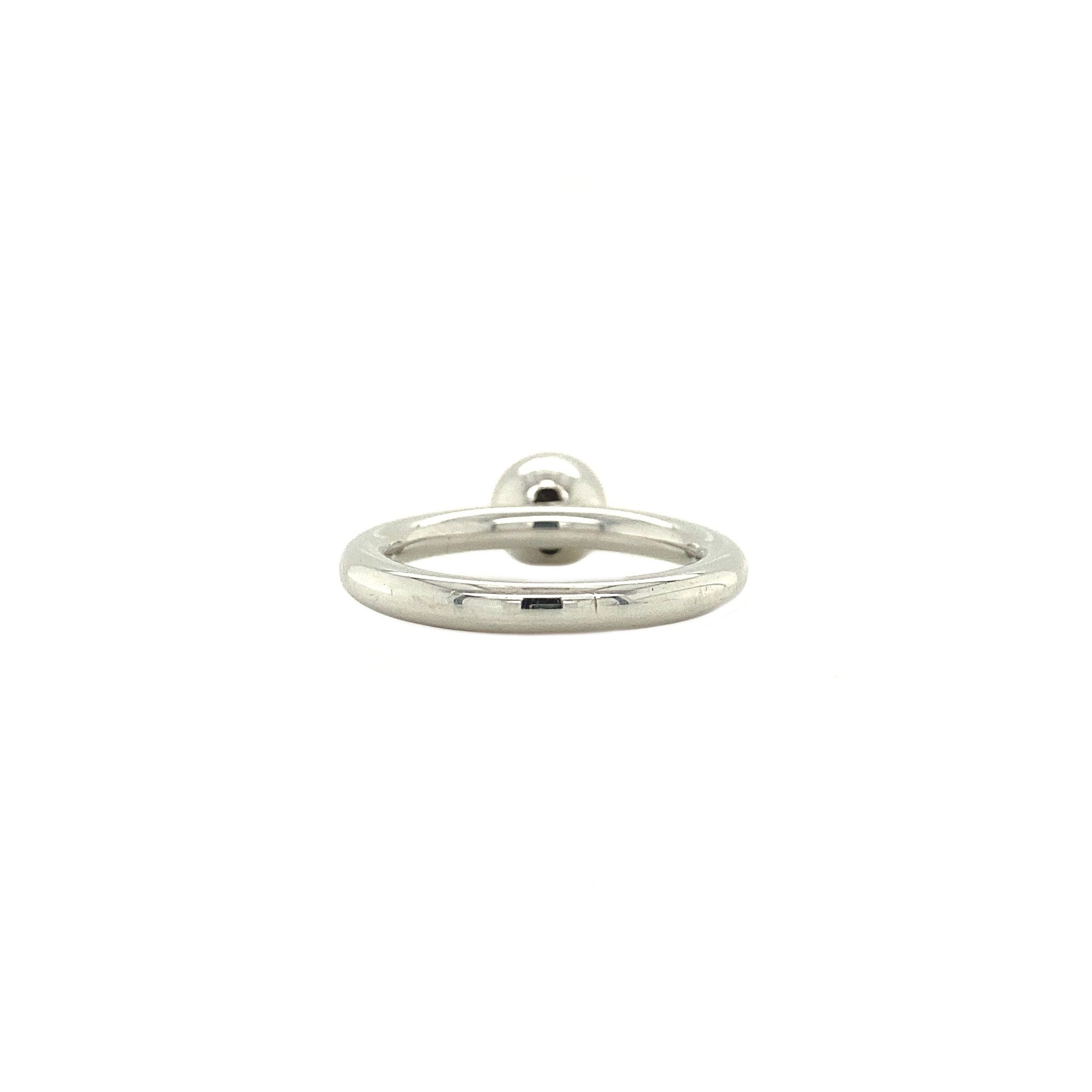 White gold ring with diamond 14 karat