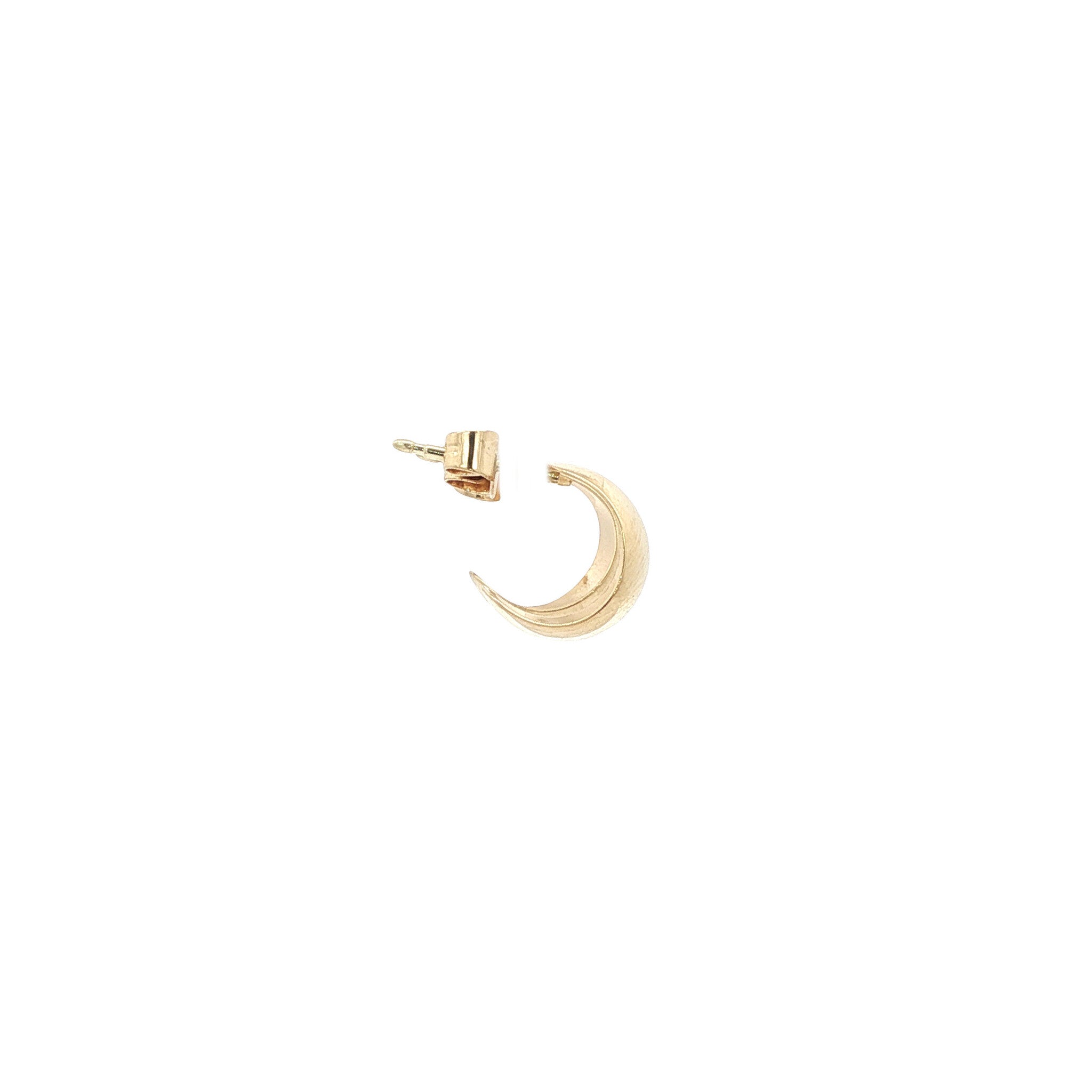 14 karat gold stud earrings