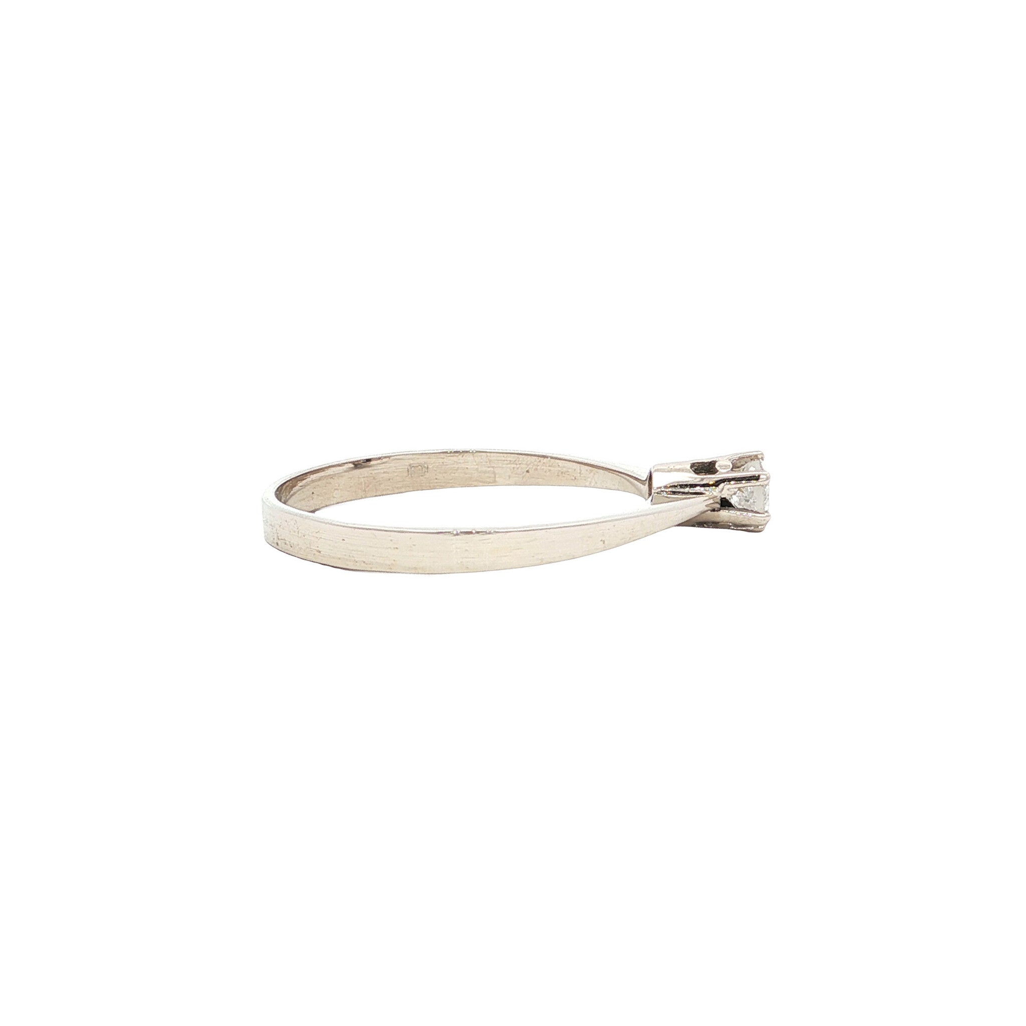 White gold solitaire ring with diamond 14 karat