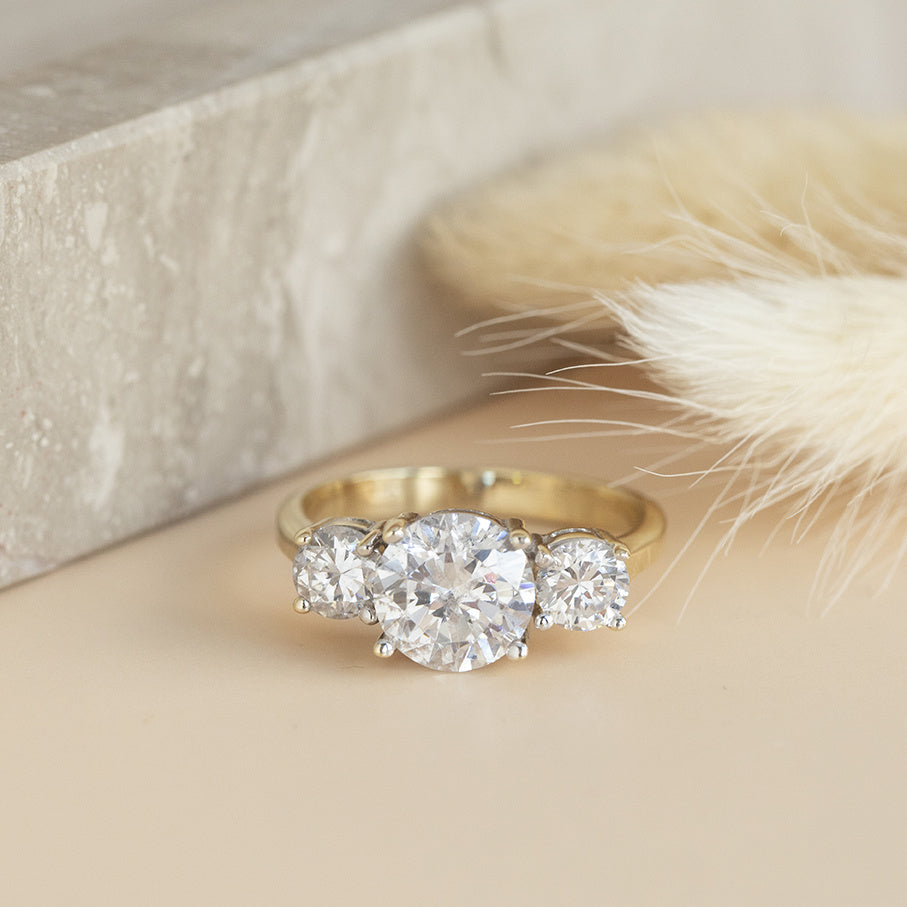 Gold ring with zirconia 14 karat