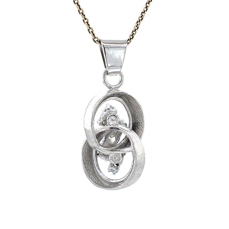 White gold pendant with diamond 14 karat